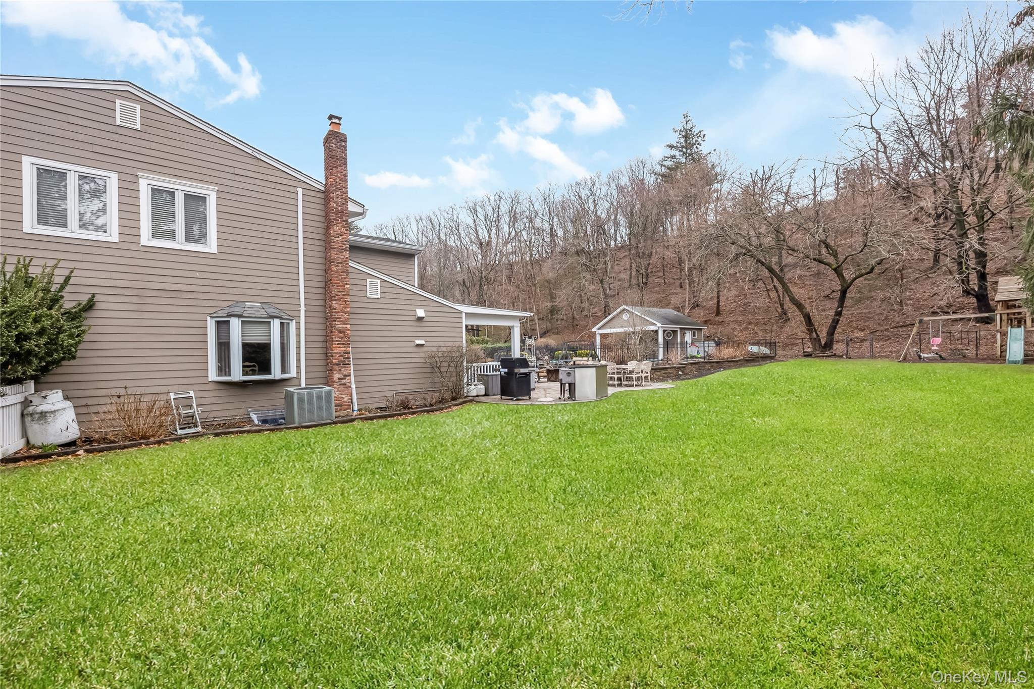 28 Clipper Drive, Northport, NY 11768