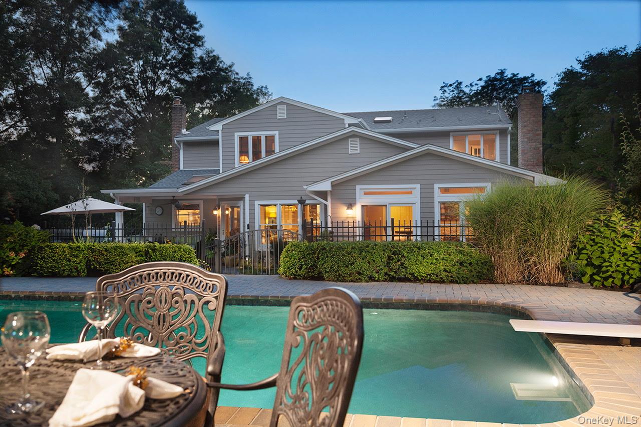 28 Clipper Drive, Northport, NY 11768