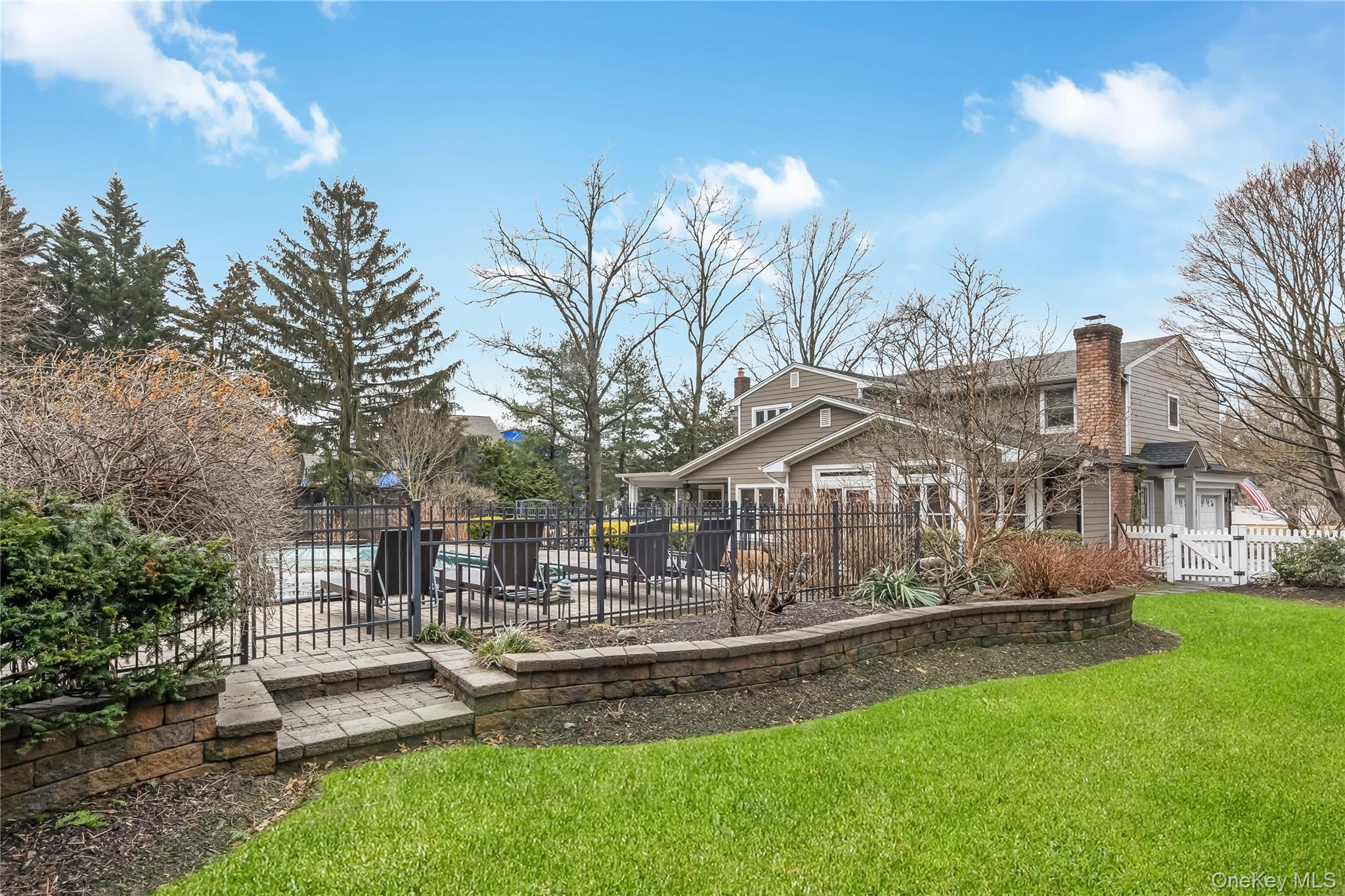 28 Clipper Drive, Northport, NY 11768