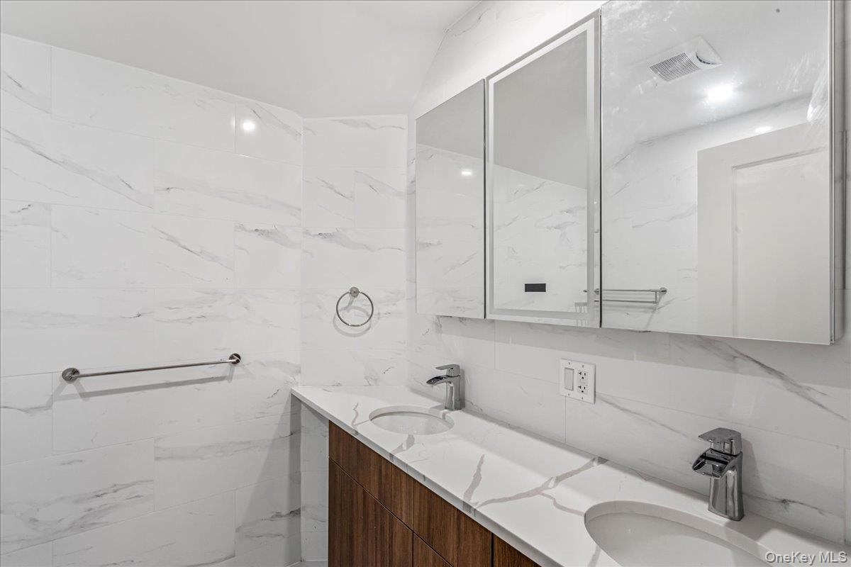 150-33 Hawtree Street, Ozone Park, NY 11417