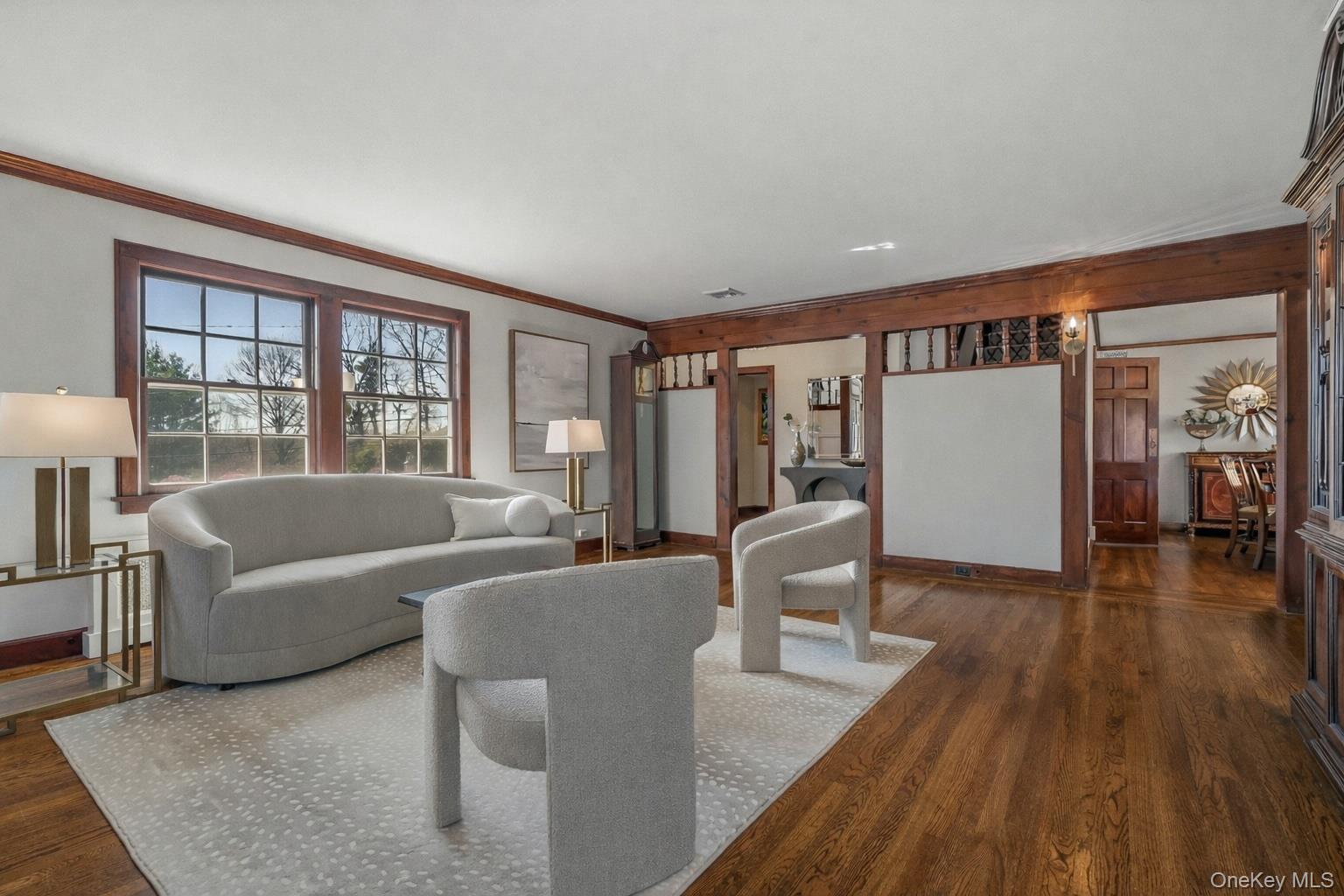 6 Janssen Drive, Manhasset, NY 11030