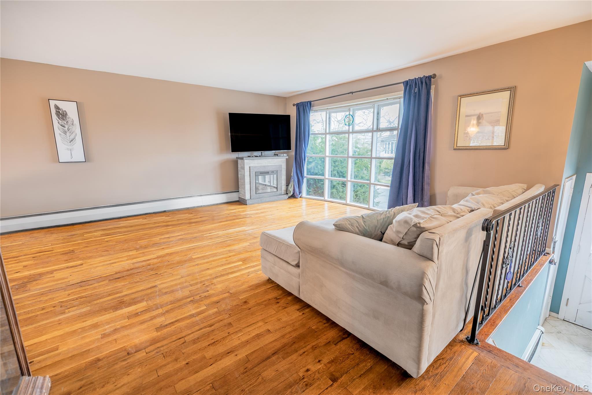 163 School Lane, Lido Beach, NY 11561