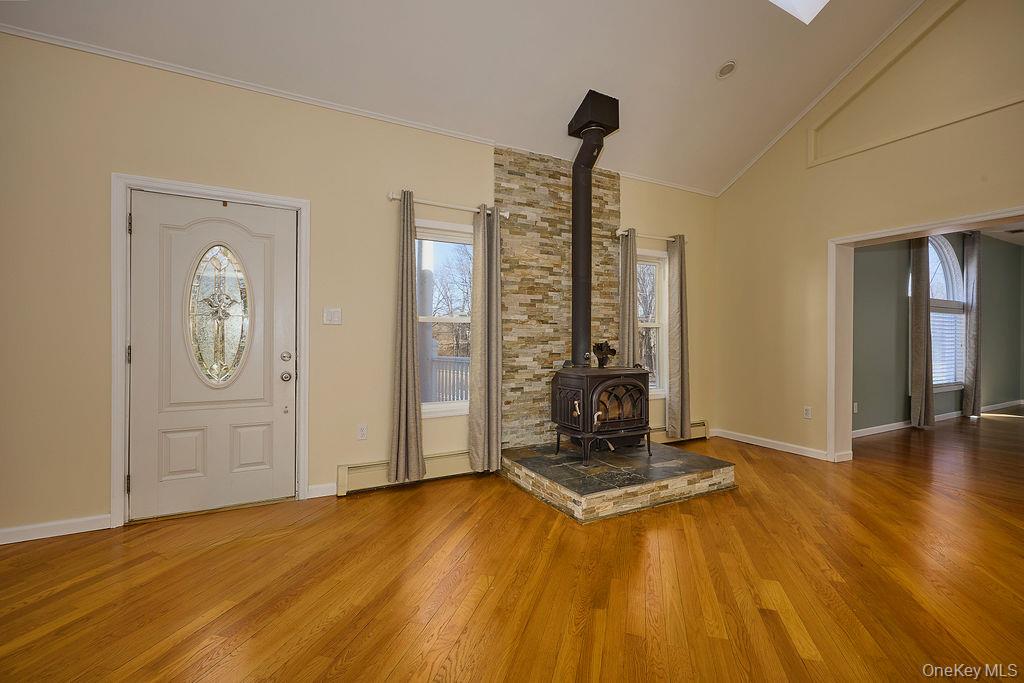 12 Jay Lane, Hopewell Junction, NY 12533