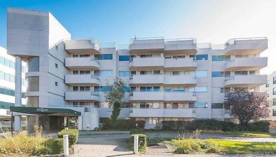 88 Cutter Mill Road # 518, Great Neck, NY 11021