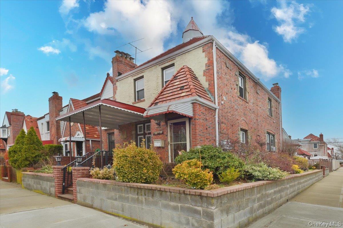 13071 225th Street, Laurelton, NY 11413