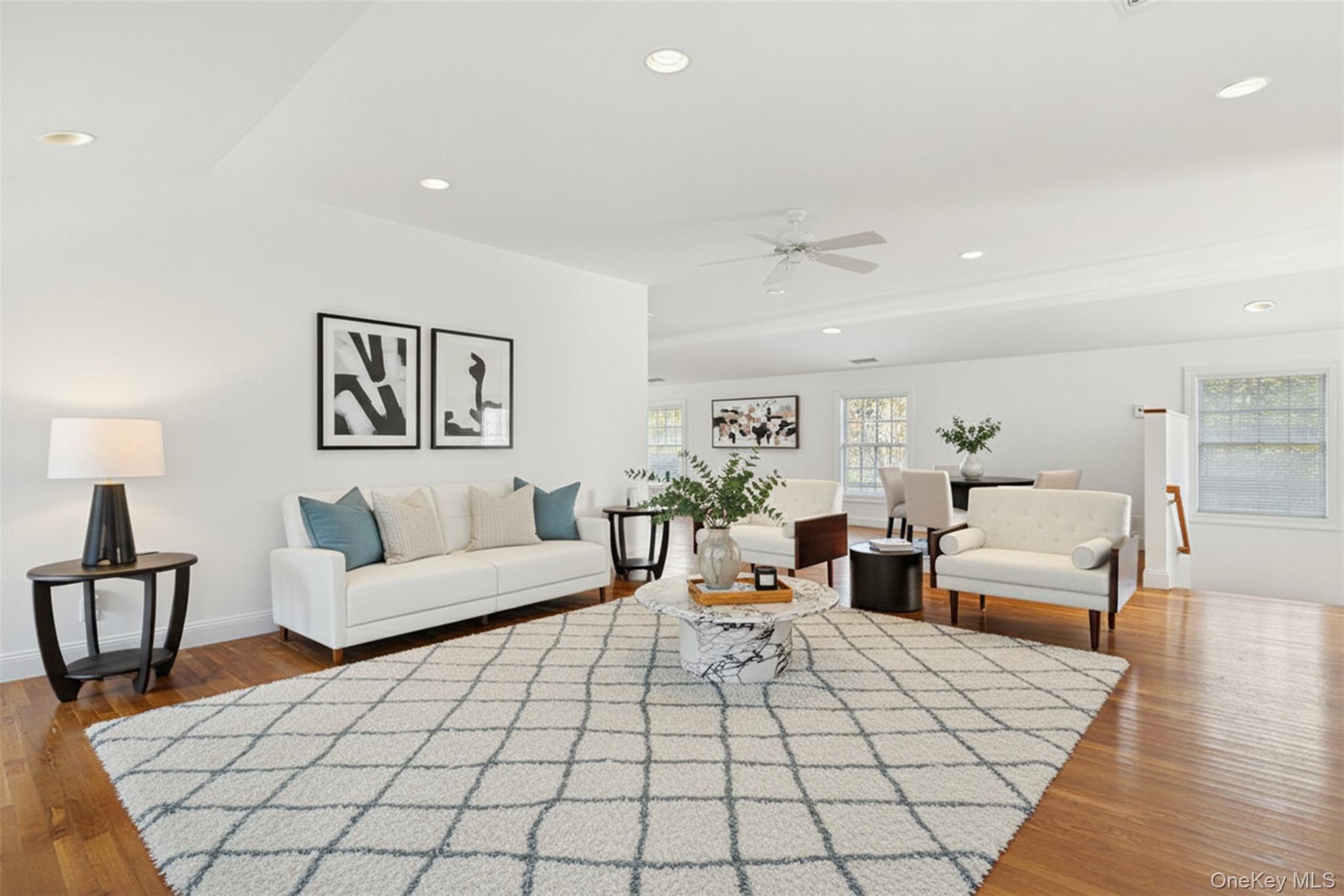 7 Cross Road, Remsenburg, NY 11960