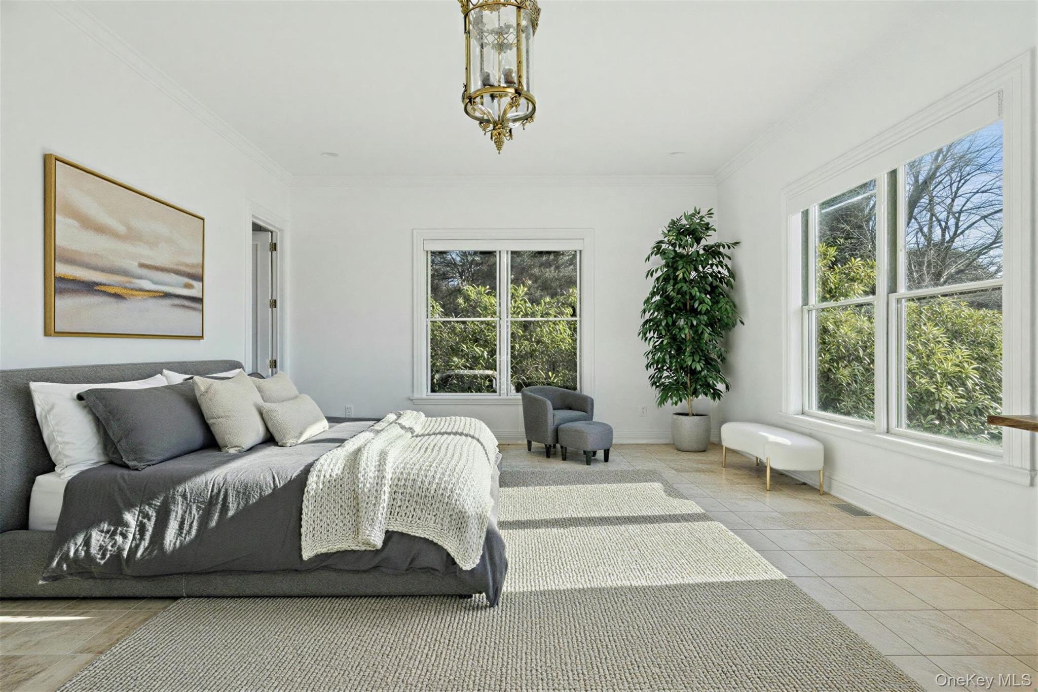 7 Cross Road, Remsenburg, NY 11960