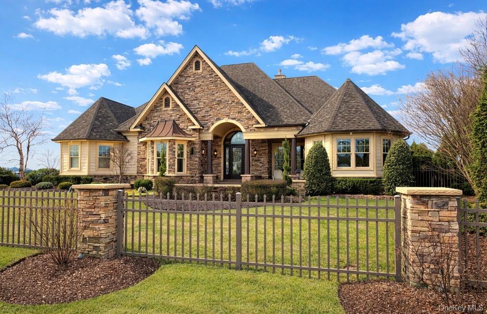 4 Shoal Drive, West Islip, NY 11795