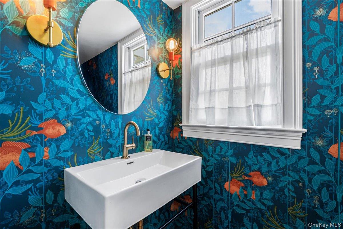 50 Bates Road, Harrison, NY 10528