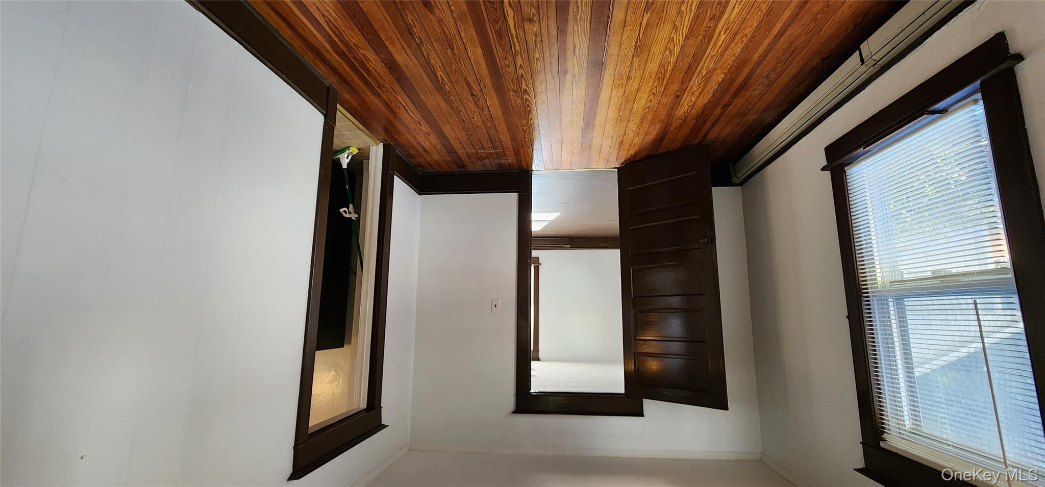 20 Delaware Street, Port Jervis, NY 12771