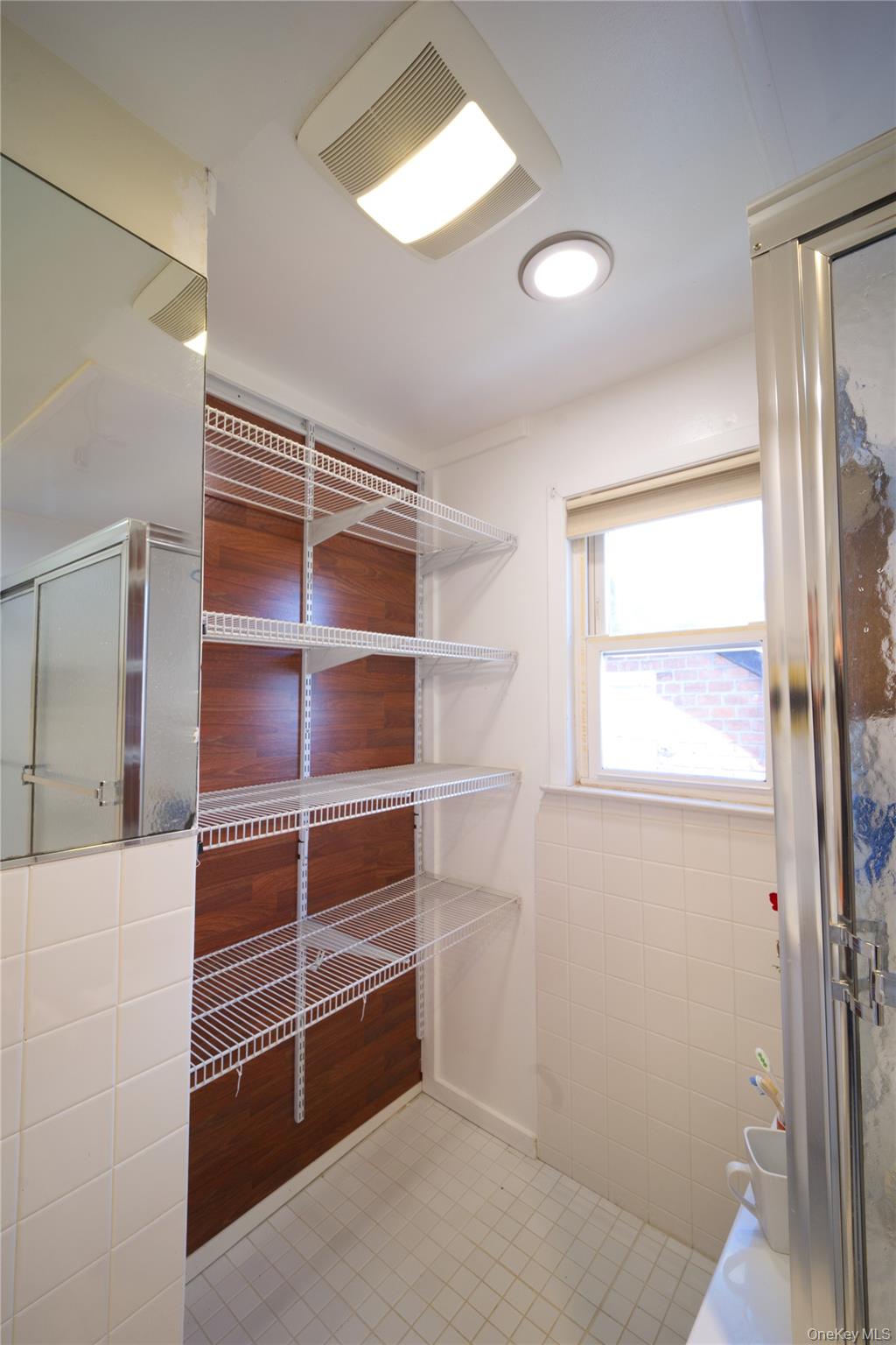 15 Walters Avenue, Syosset, NY 11791