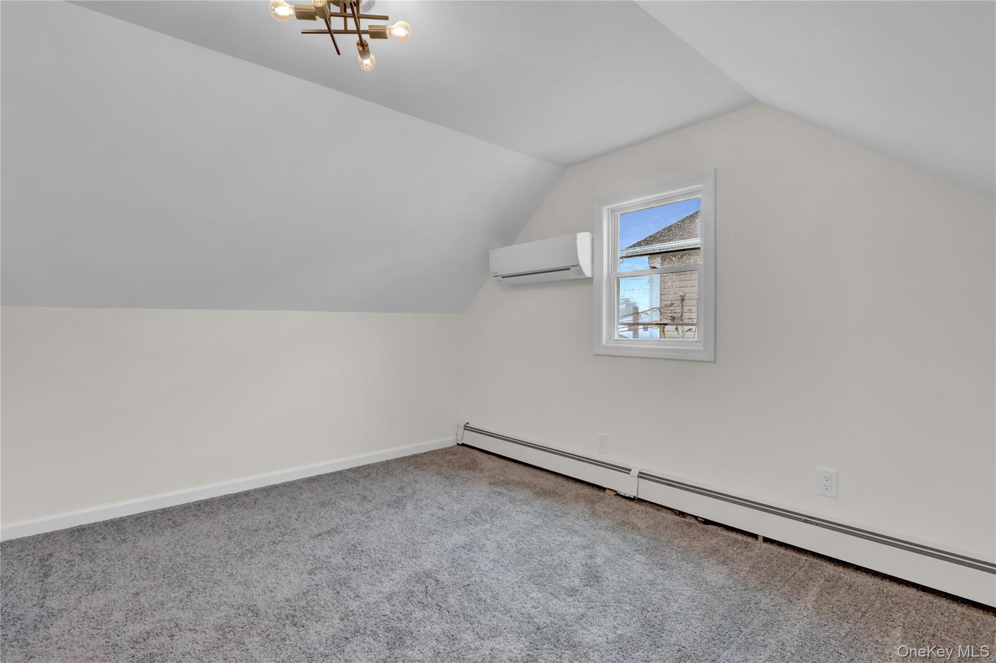 449 N Indiana Avenue, Lindenhurst, NY 11757