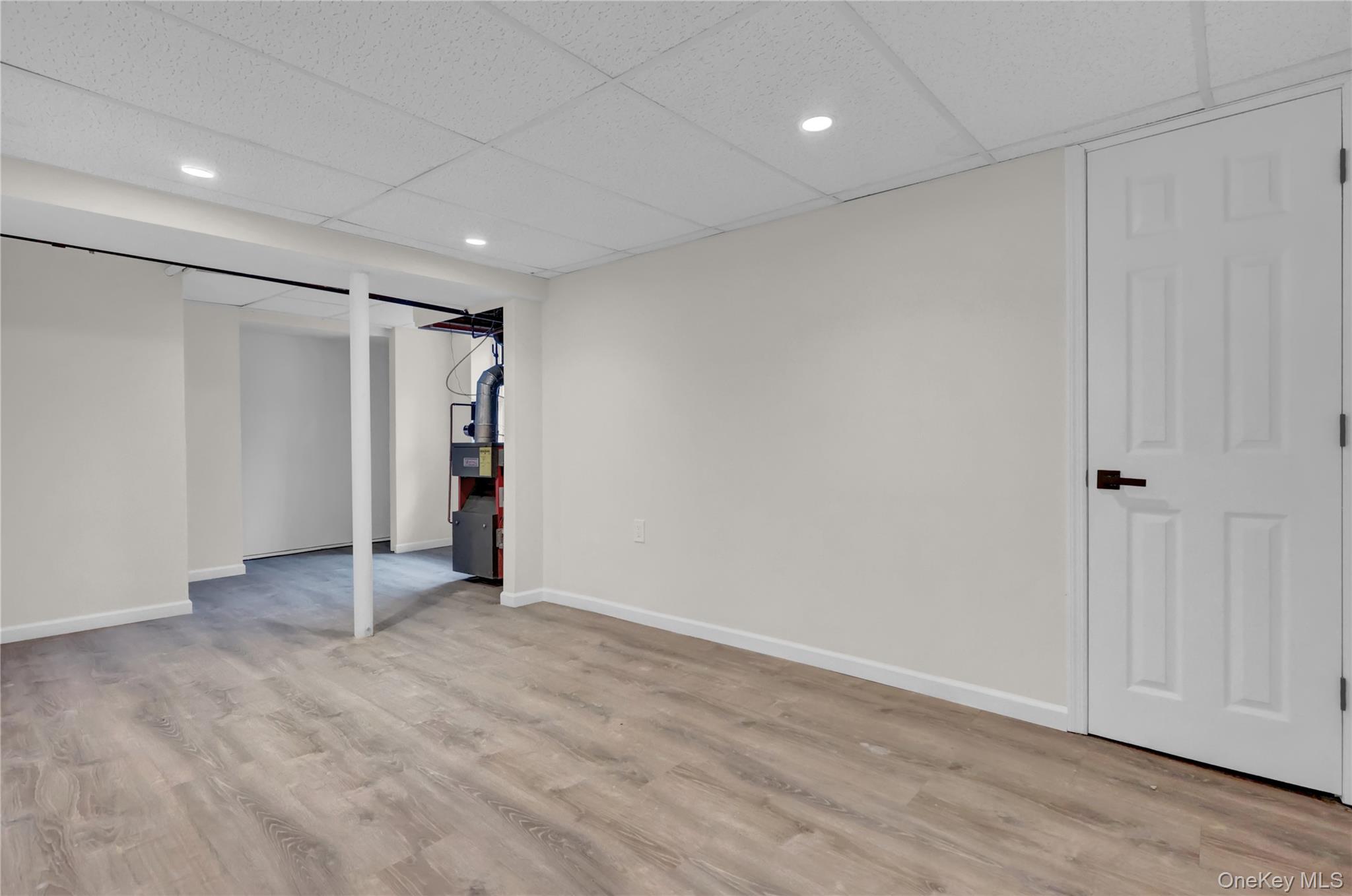 449 N Indiana Avenue, Lindenhurst, NY 11757