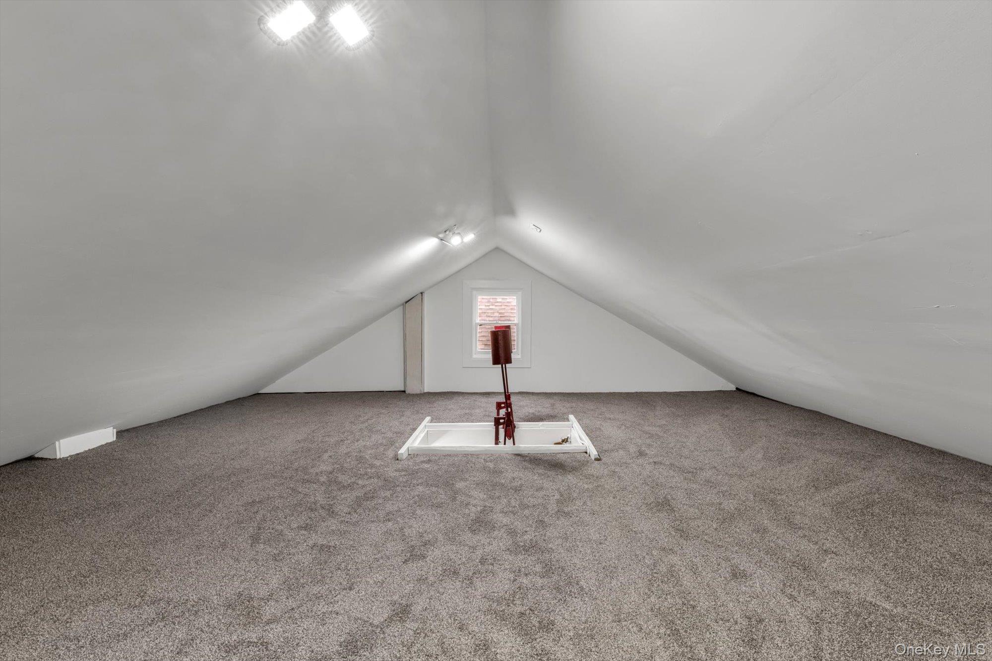 9342 204th Street, Hollis, NY 11423