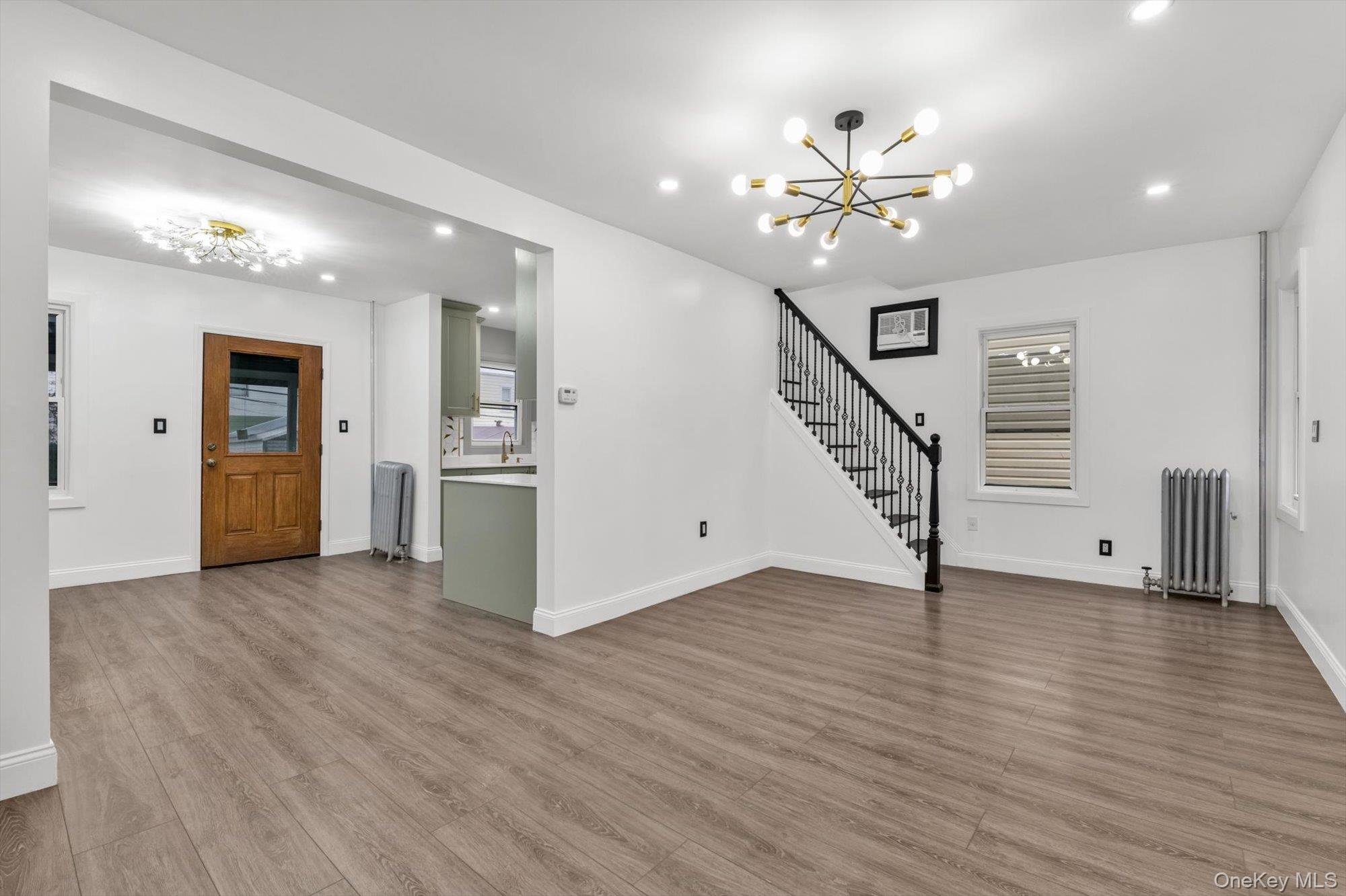 9342 204th Street, Hollis, NY 11423