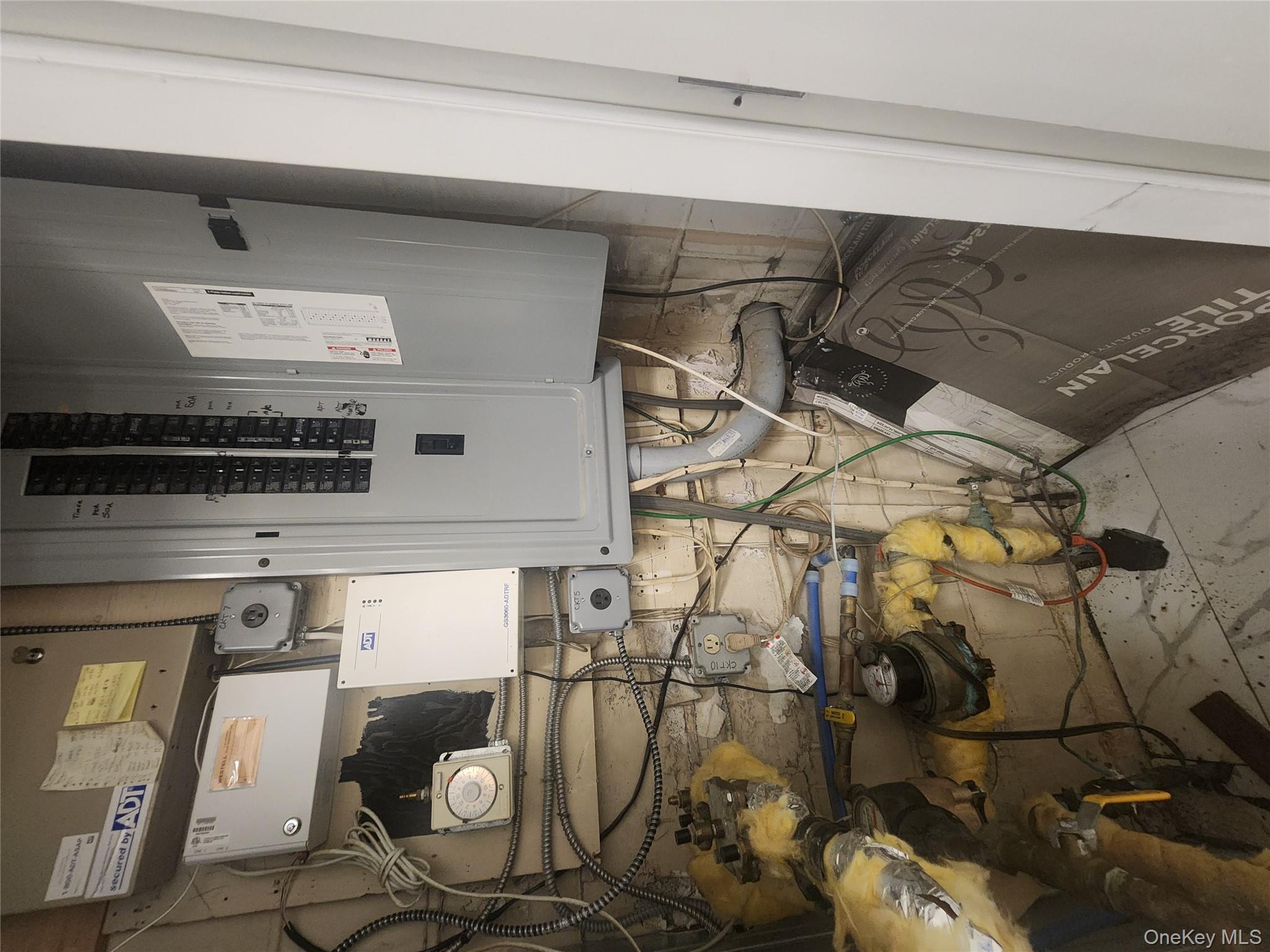 377 Woodcleft Avenue, Freeport, NY 11520