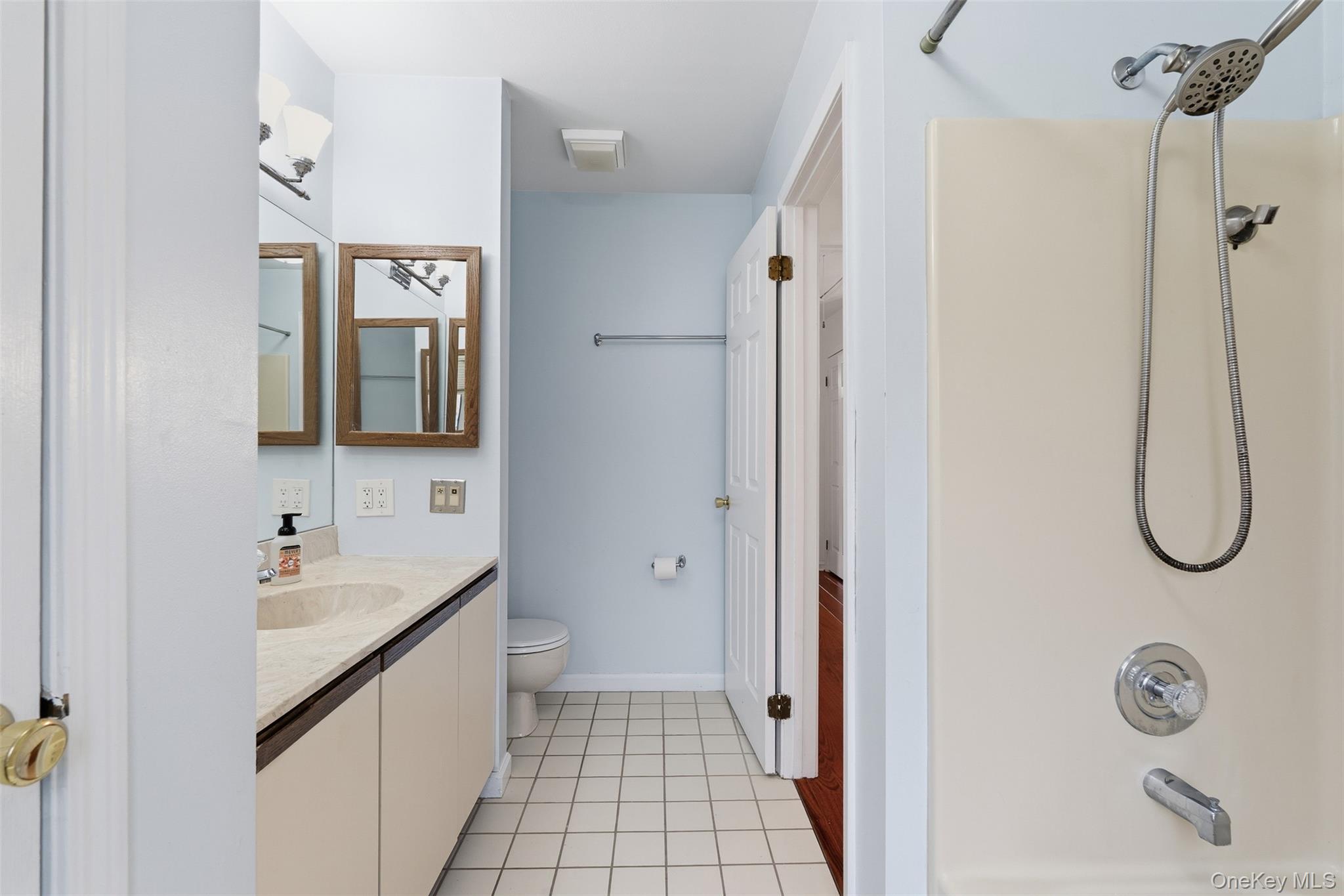 17 Knoll View, Ossining, NY 10562