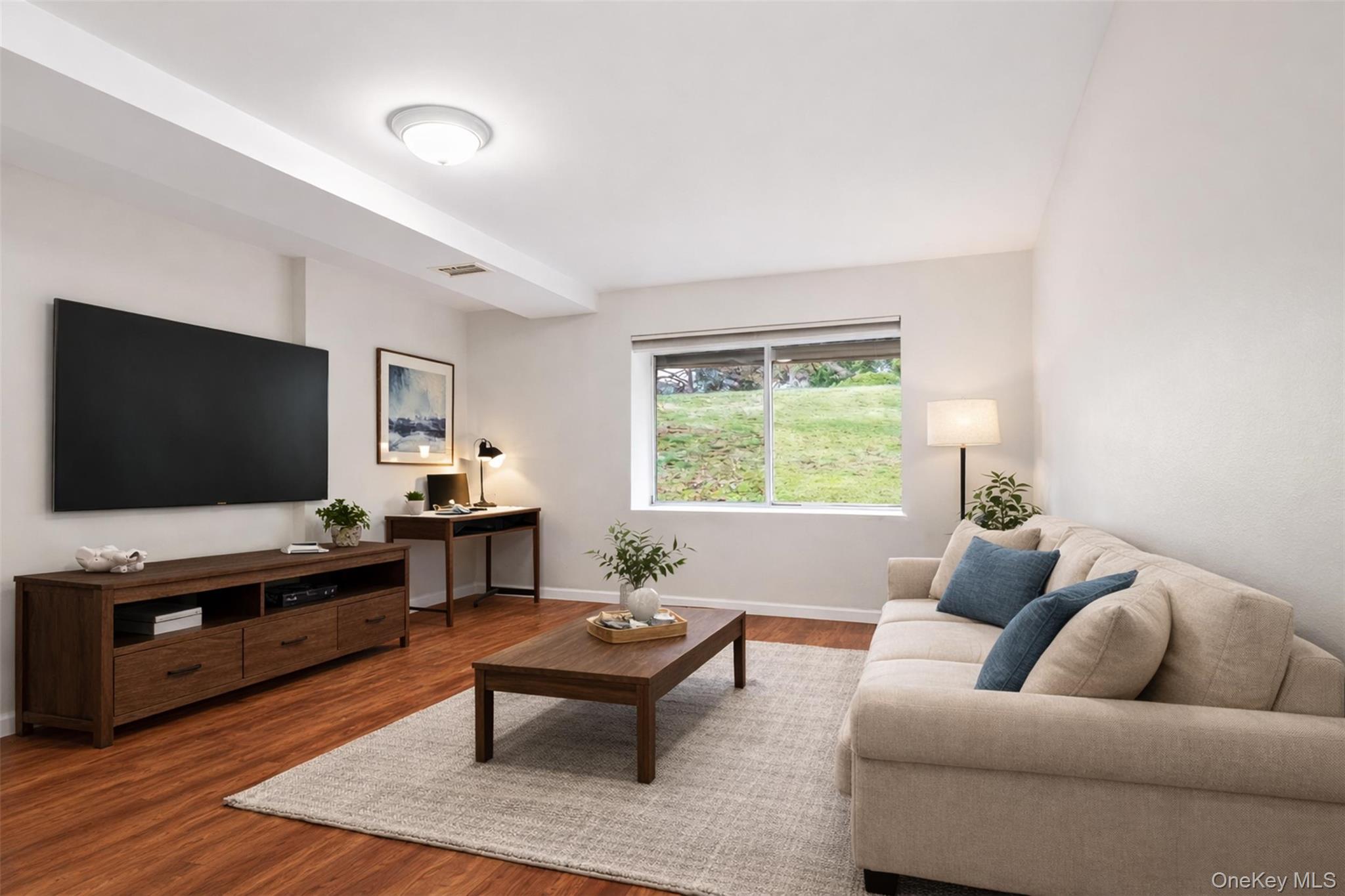 17 Knoll View, Ossining, NY 10562