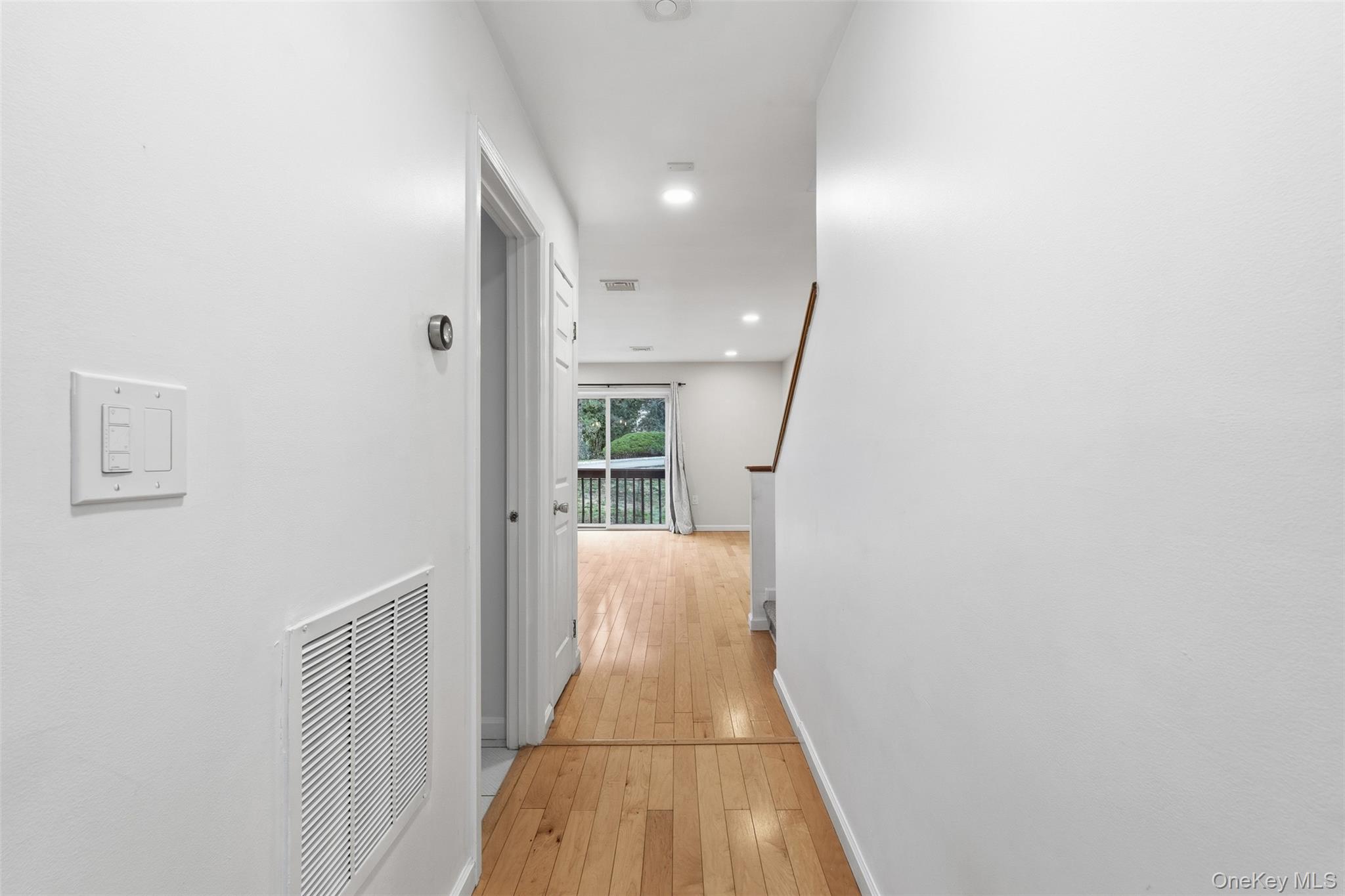 17 Knoll View, Ossining, NY 10562