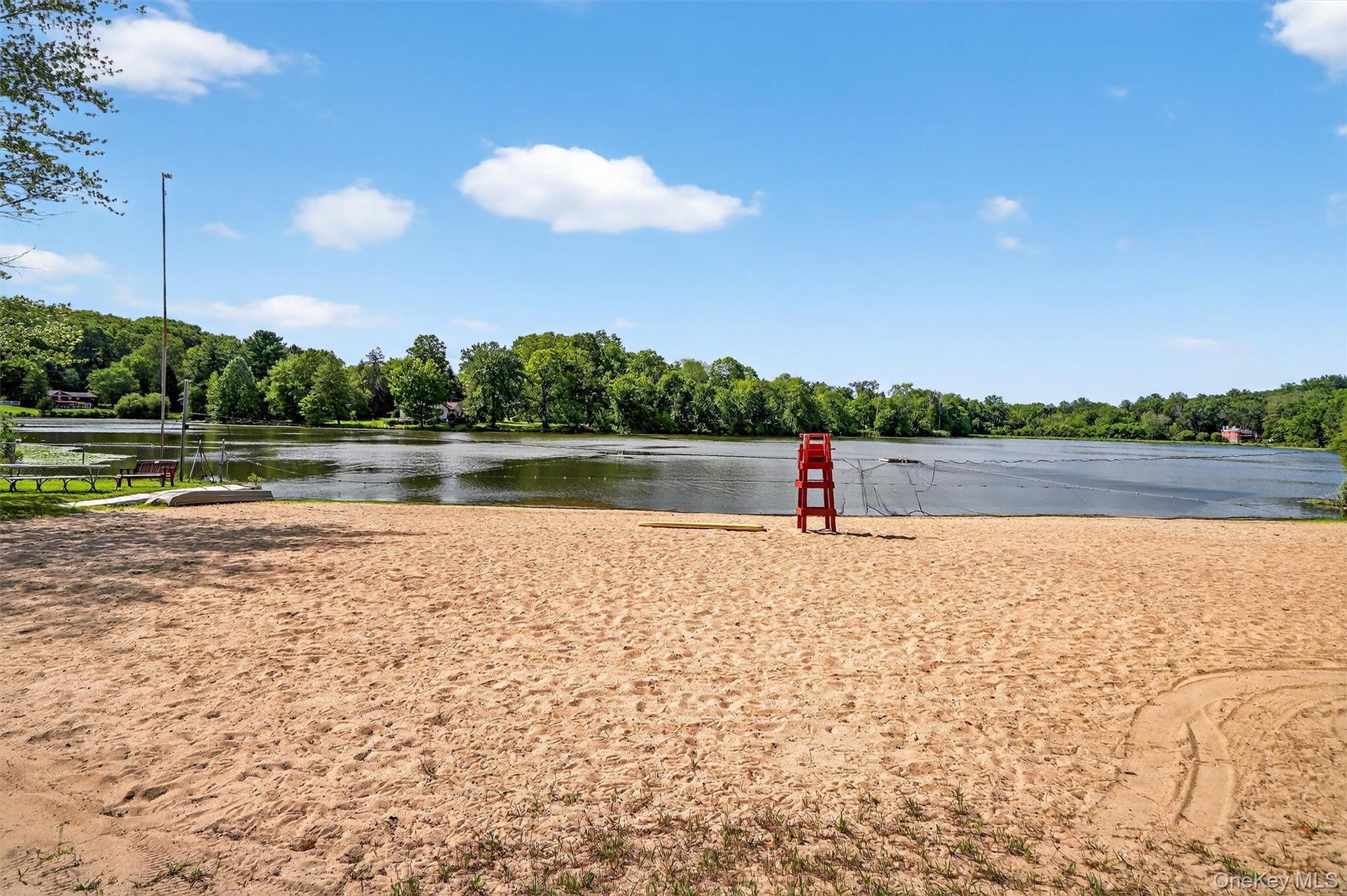 27 Narcissus Drive, Mahopac, NY 10541