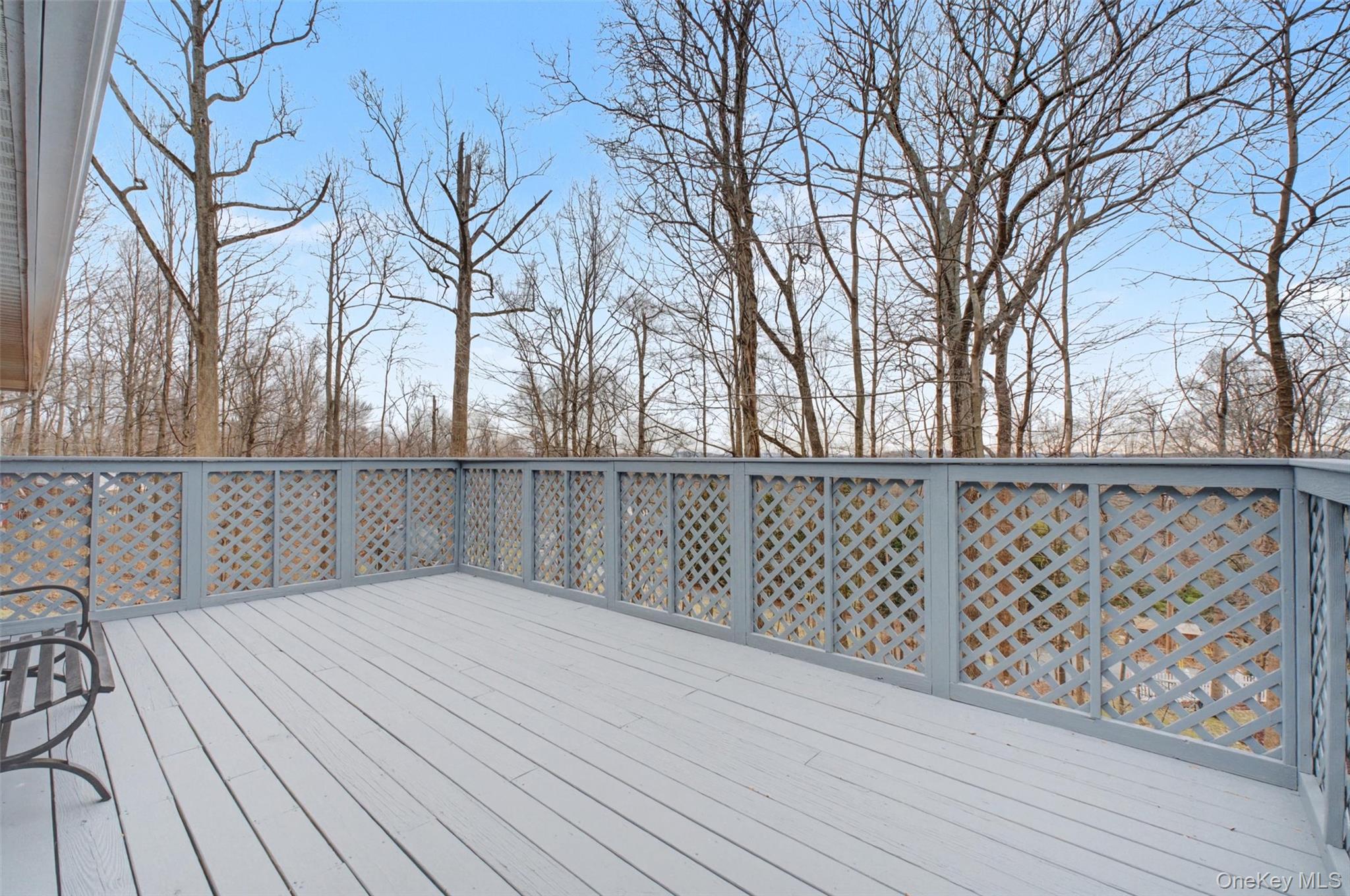 27 Narcissus Drive, Mahopac, NY 10541