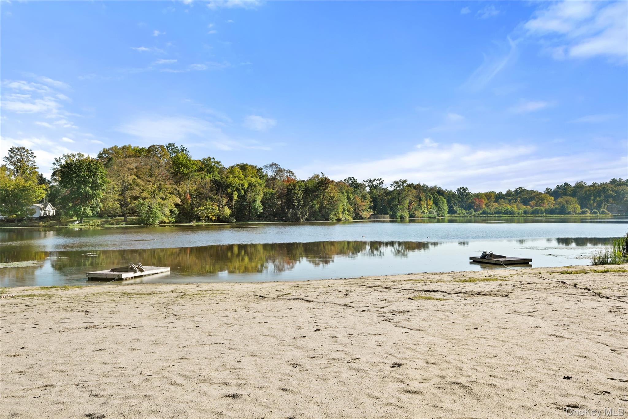 27 Narcissus Drive, Mahopac, NY 10541