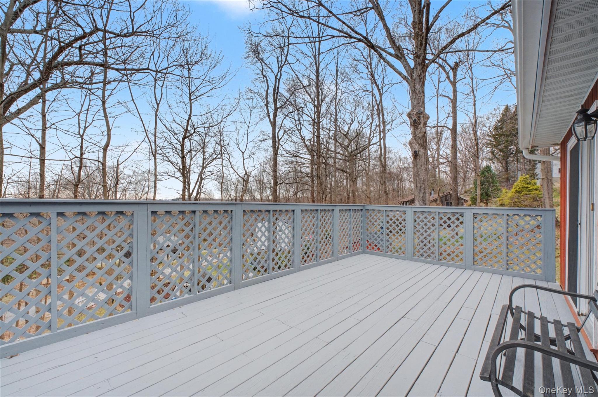 27 Narcissus Drive, Mahopac, NY 10541