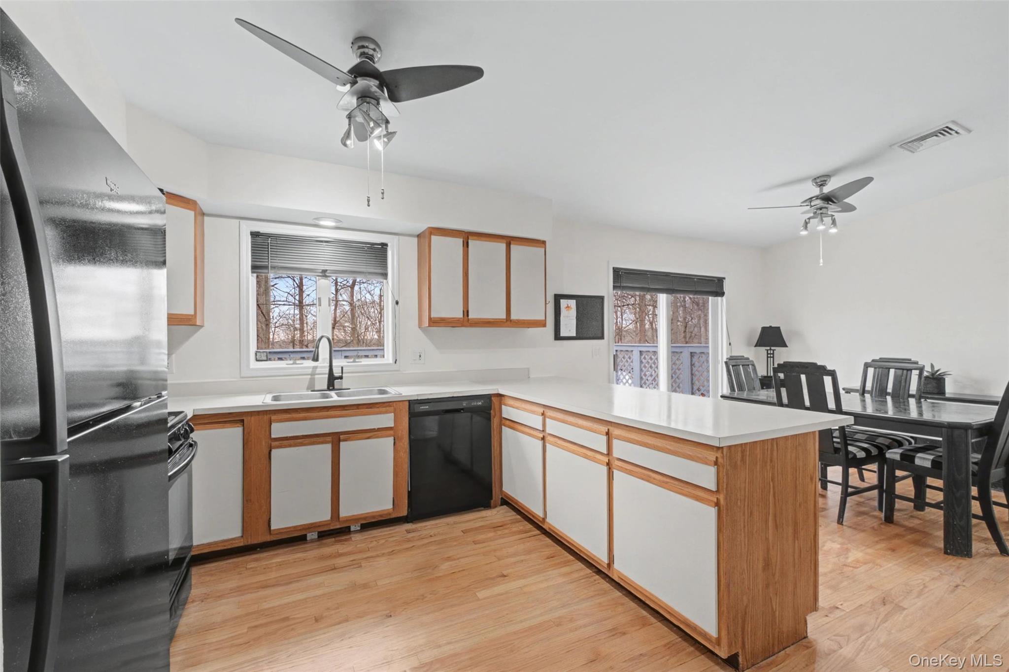 27 Narcissus Drive, Mahopac, NY 10541