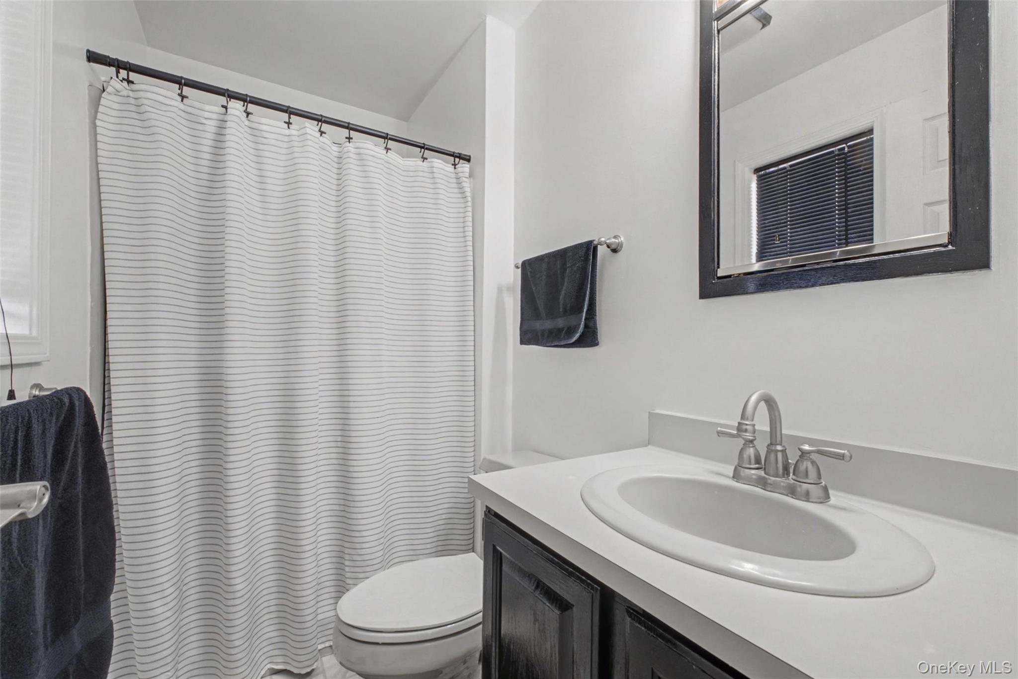 27 Narcissus Drive, Mahopac, NY 10541