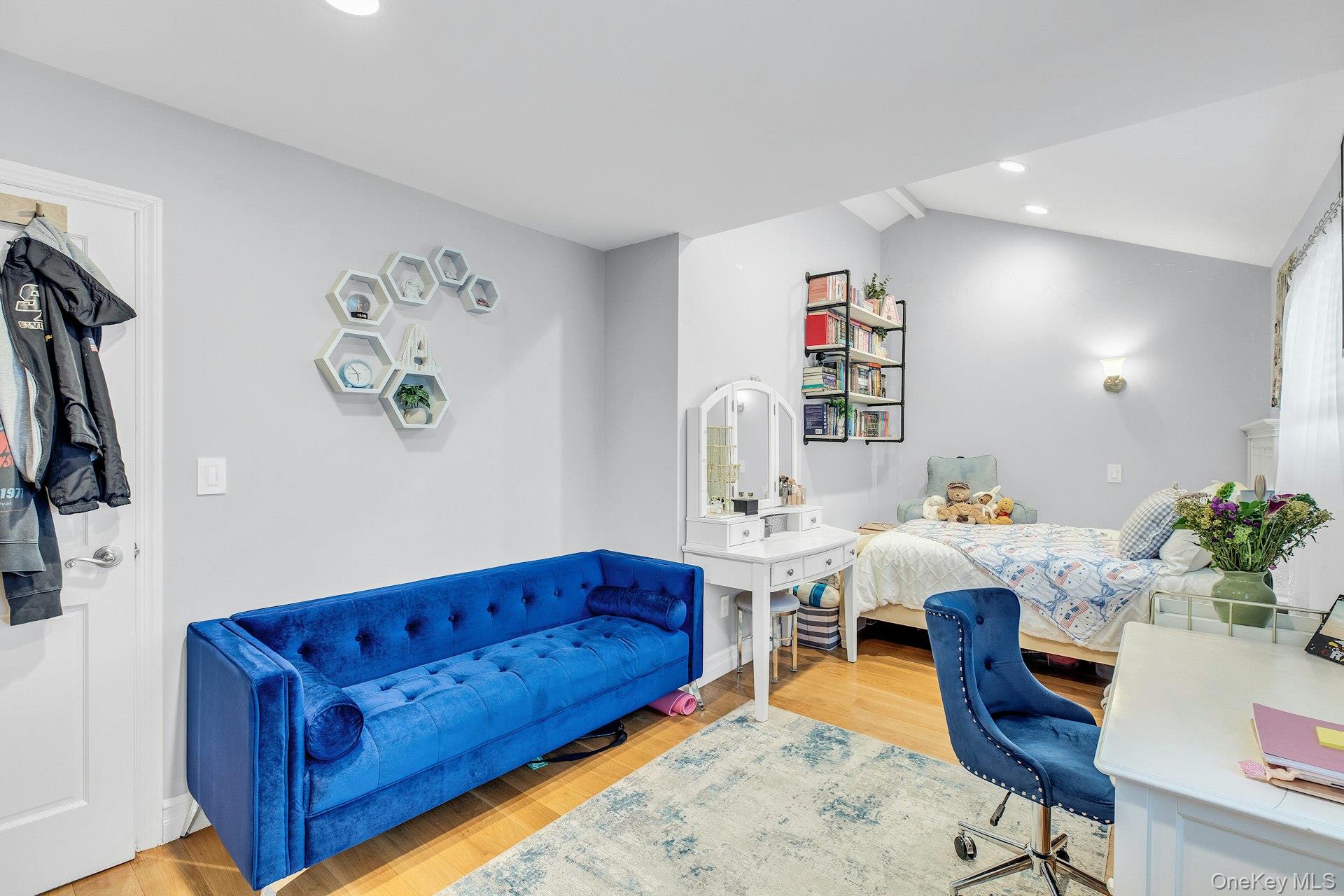 21 Terrell Lane, Hicksville, NY 11801