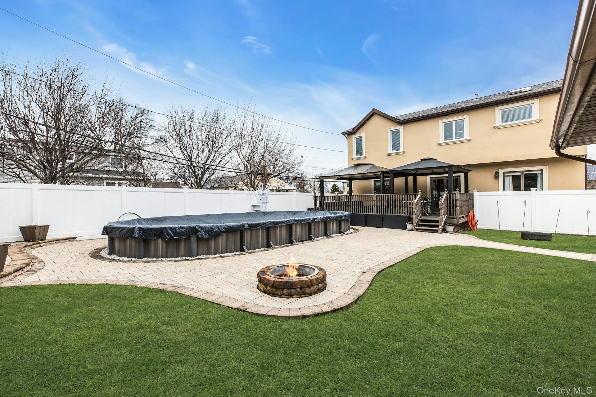 21 Terrell Lane, Hicksville, NY 11801