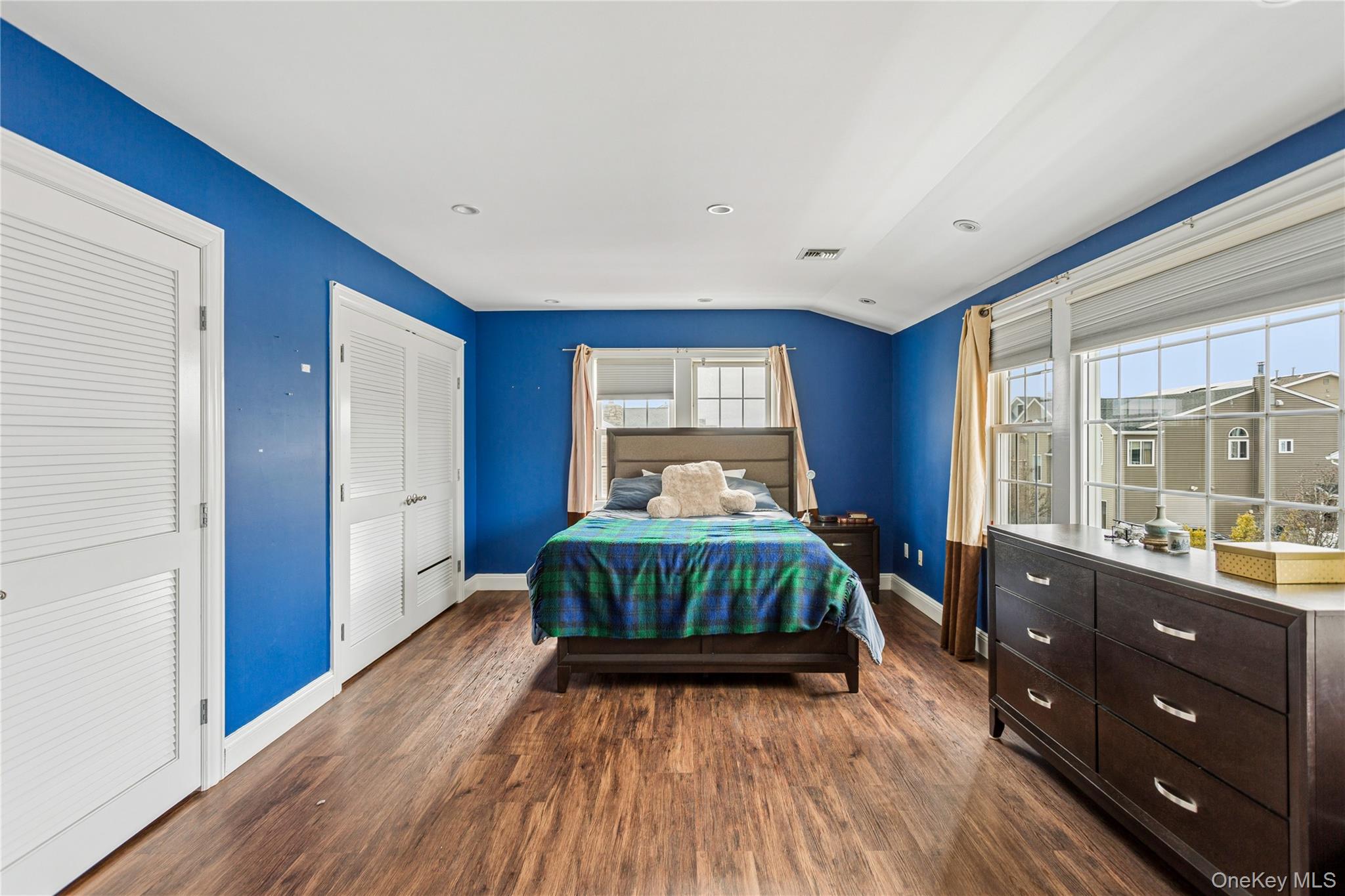 84 Barnes Street, Long Beach, NY 11561