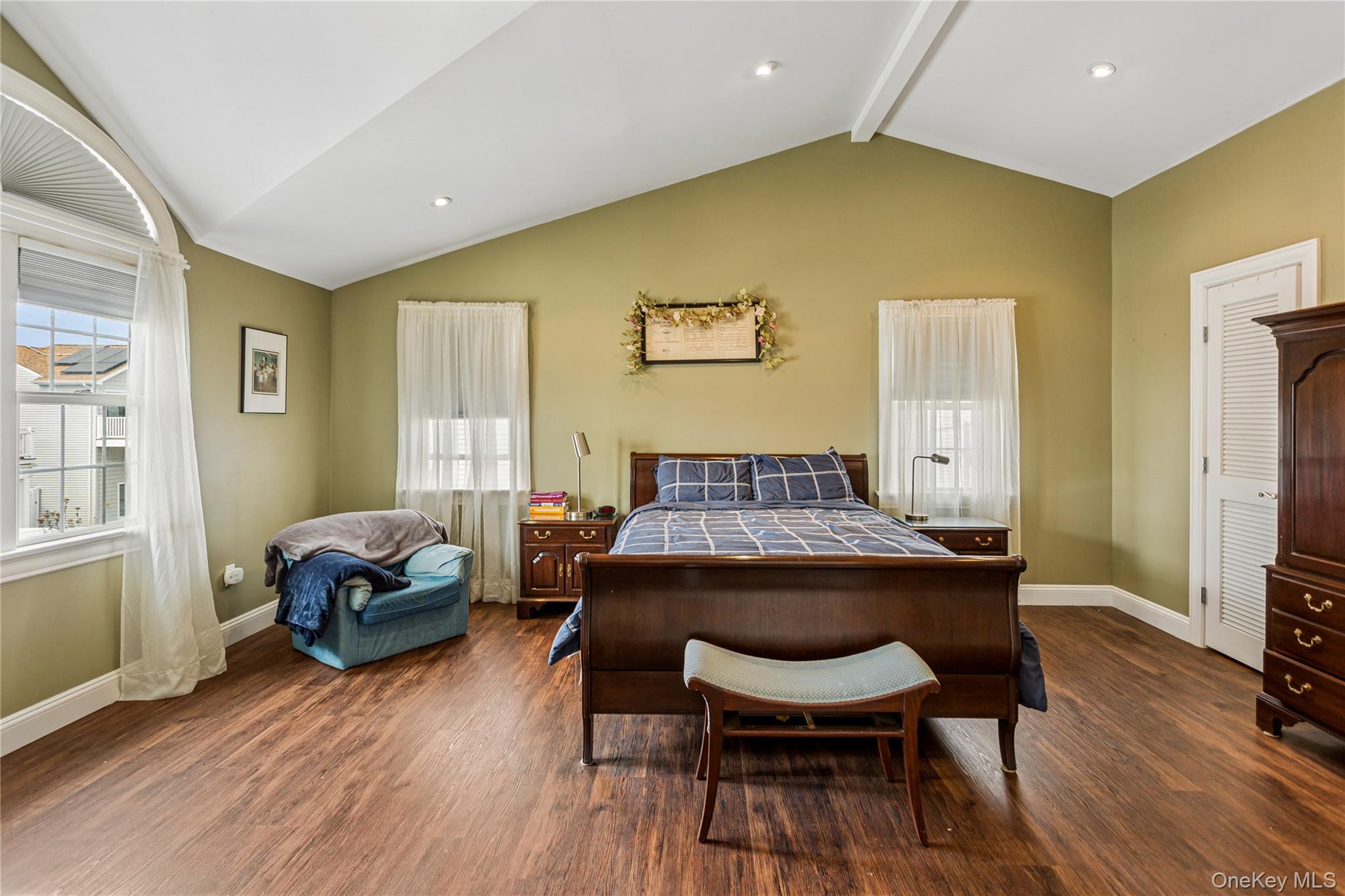 84 Barnes Street, Long Beach, NY 11561