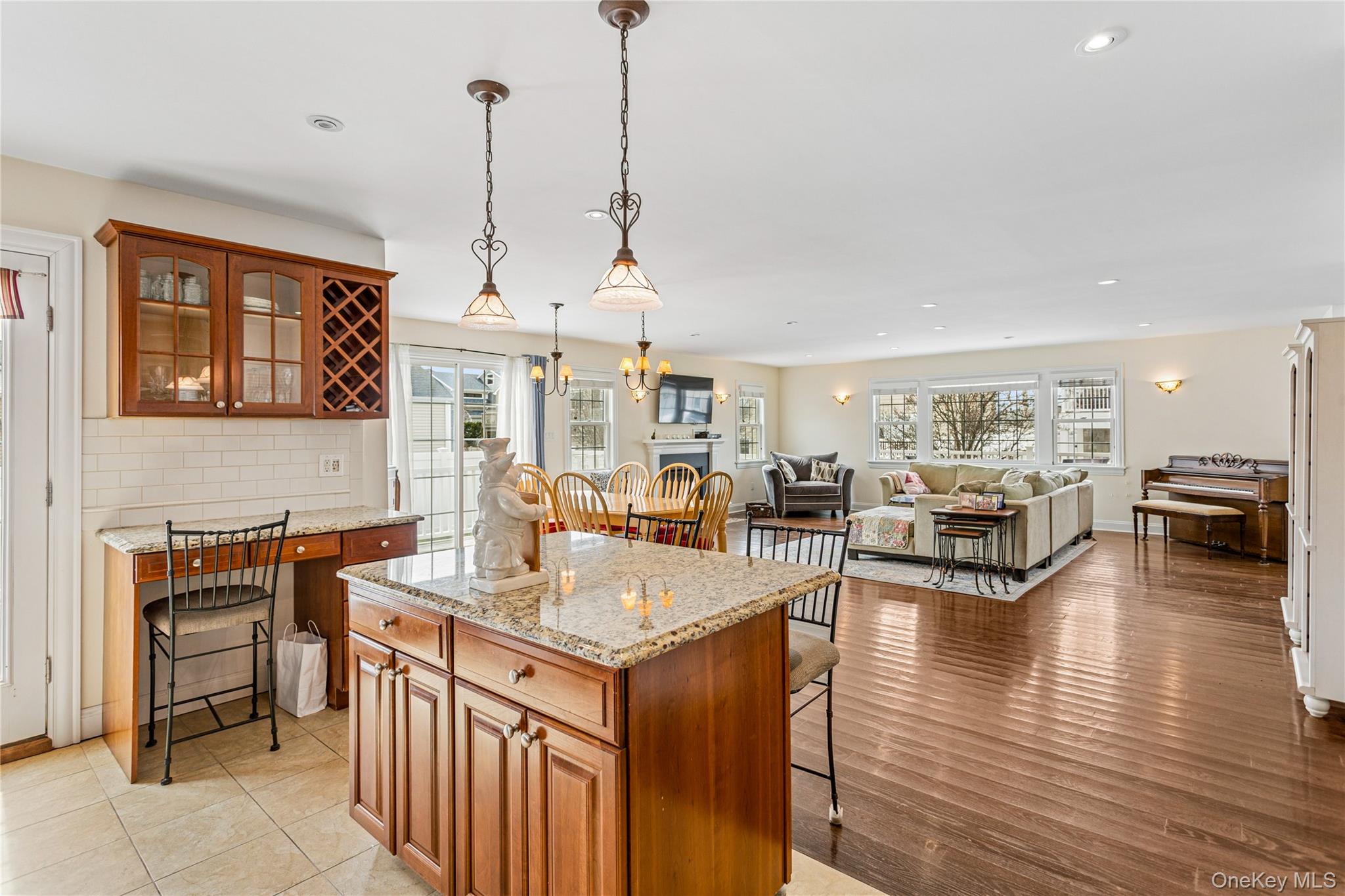 84 Barnes Street, Long Beach, NY 11561