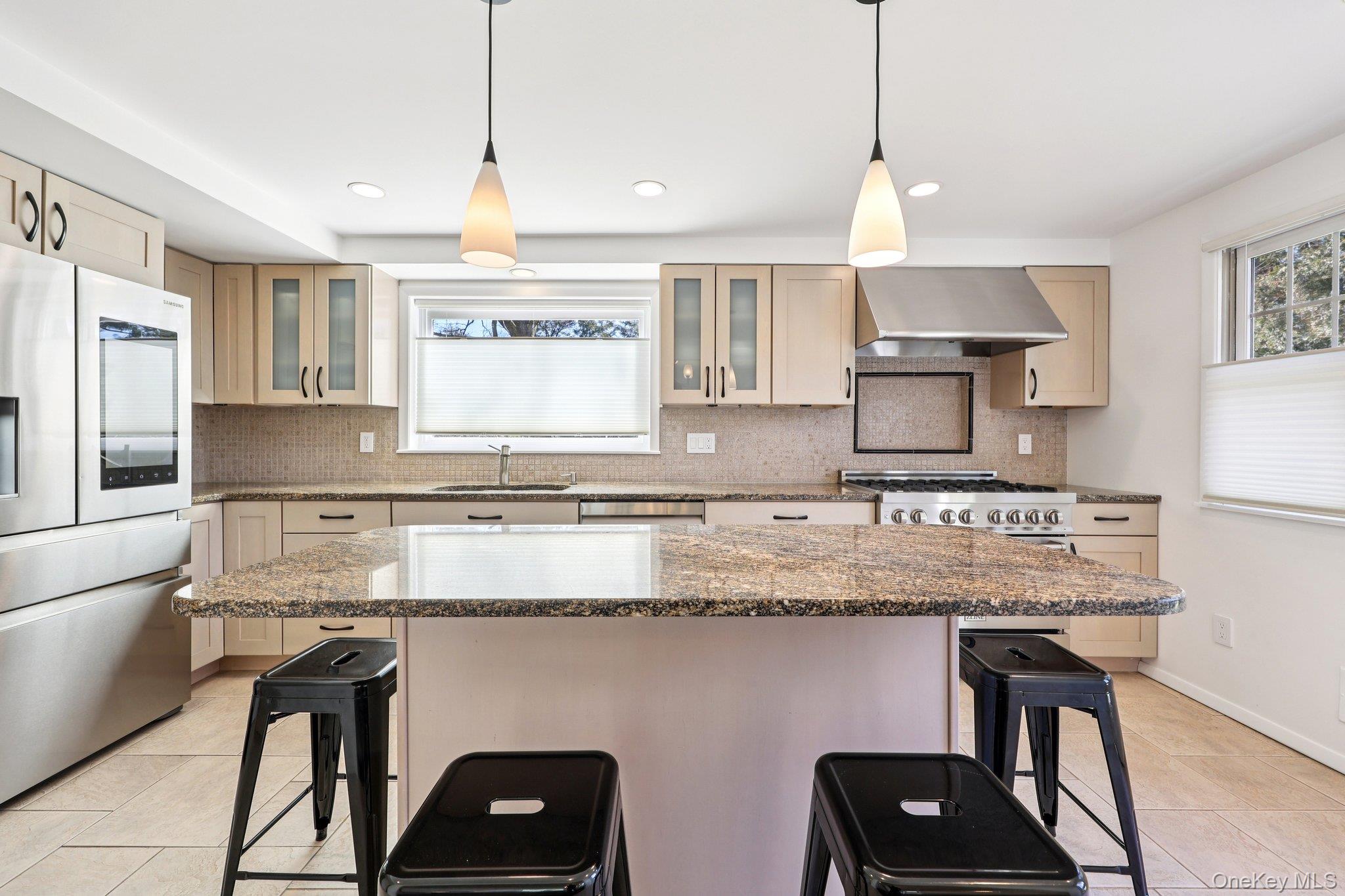 12 Old Oak Road, Rye Brook, NY 10573