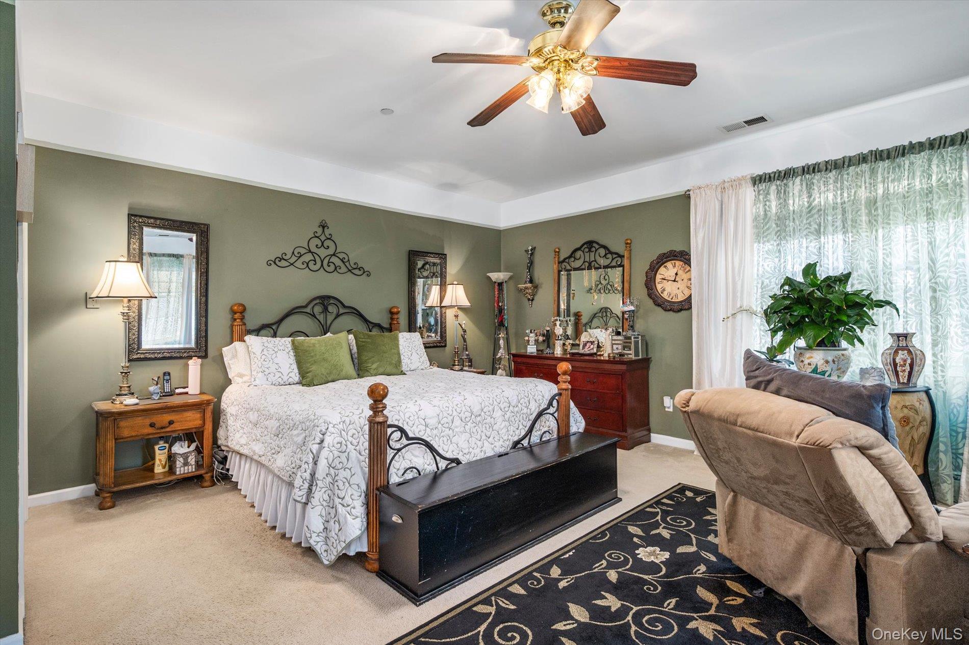 137 Francesca Way, Amityville, NY 11701