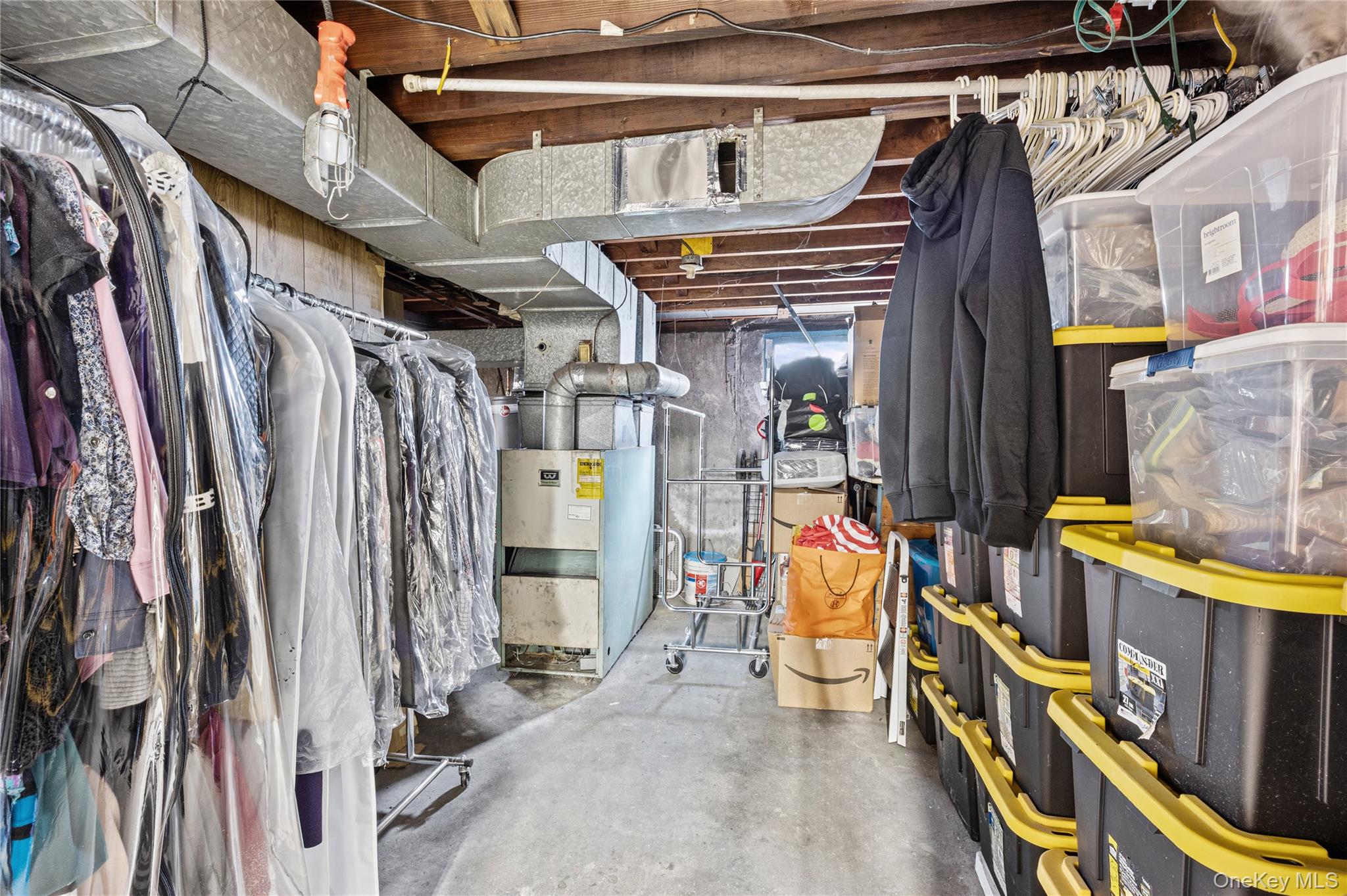 282 Caryl Drive, Lawrence, NY 11559