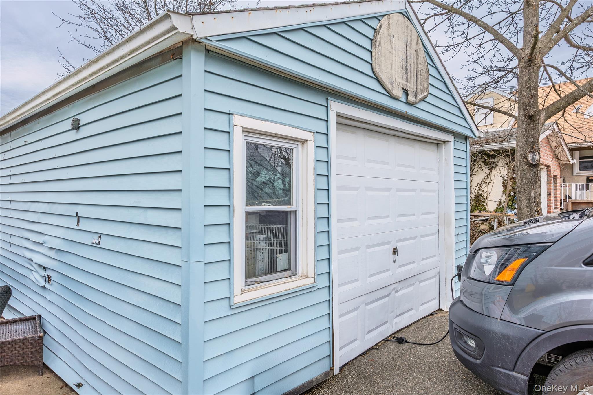 282 Caryl Drive, Lawrence, NY 11559