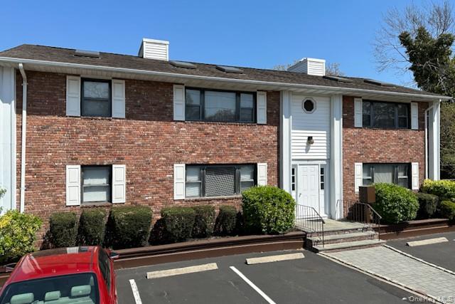 20 Ralph Avenue # 1, Babylon, NY 11704