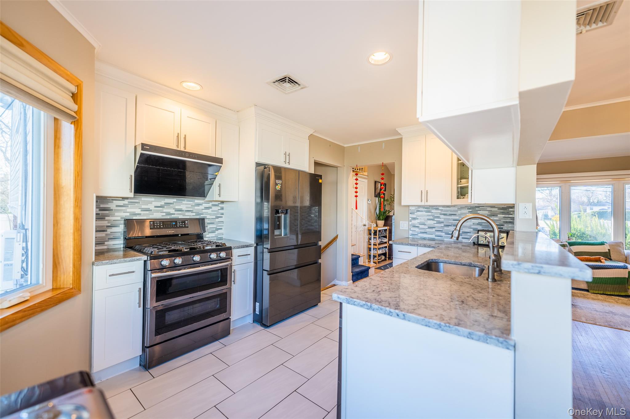 22 Forest Drive, Plainview, NY 11803