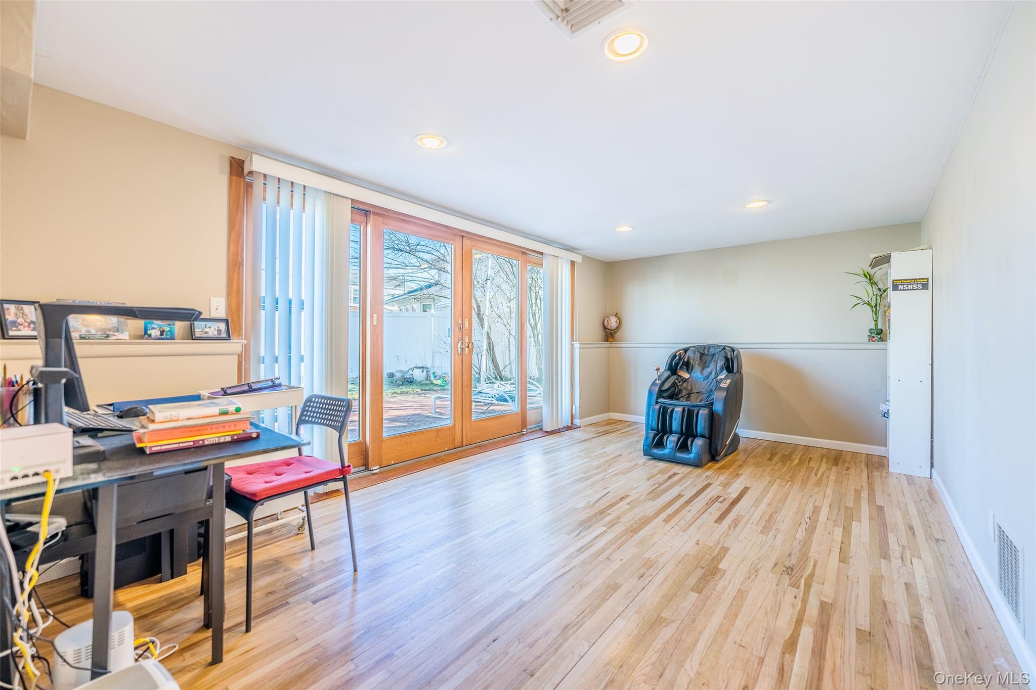 22 Forest Drive, Plainview, NY 11803