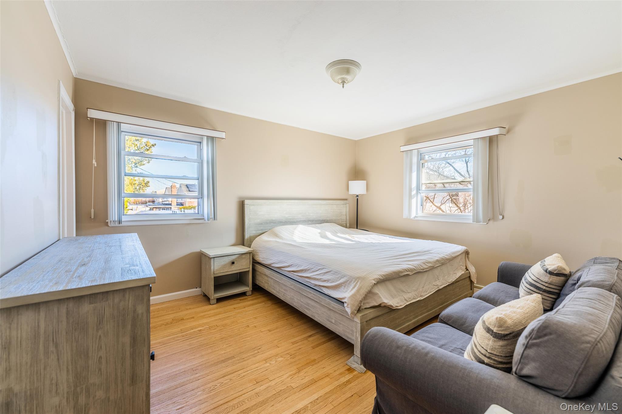 22 Forest Drive, Plainview, NY 11803