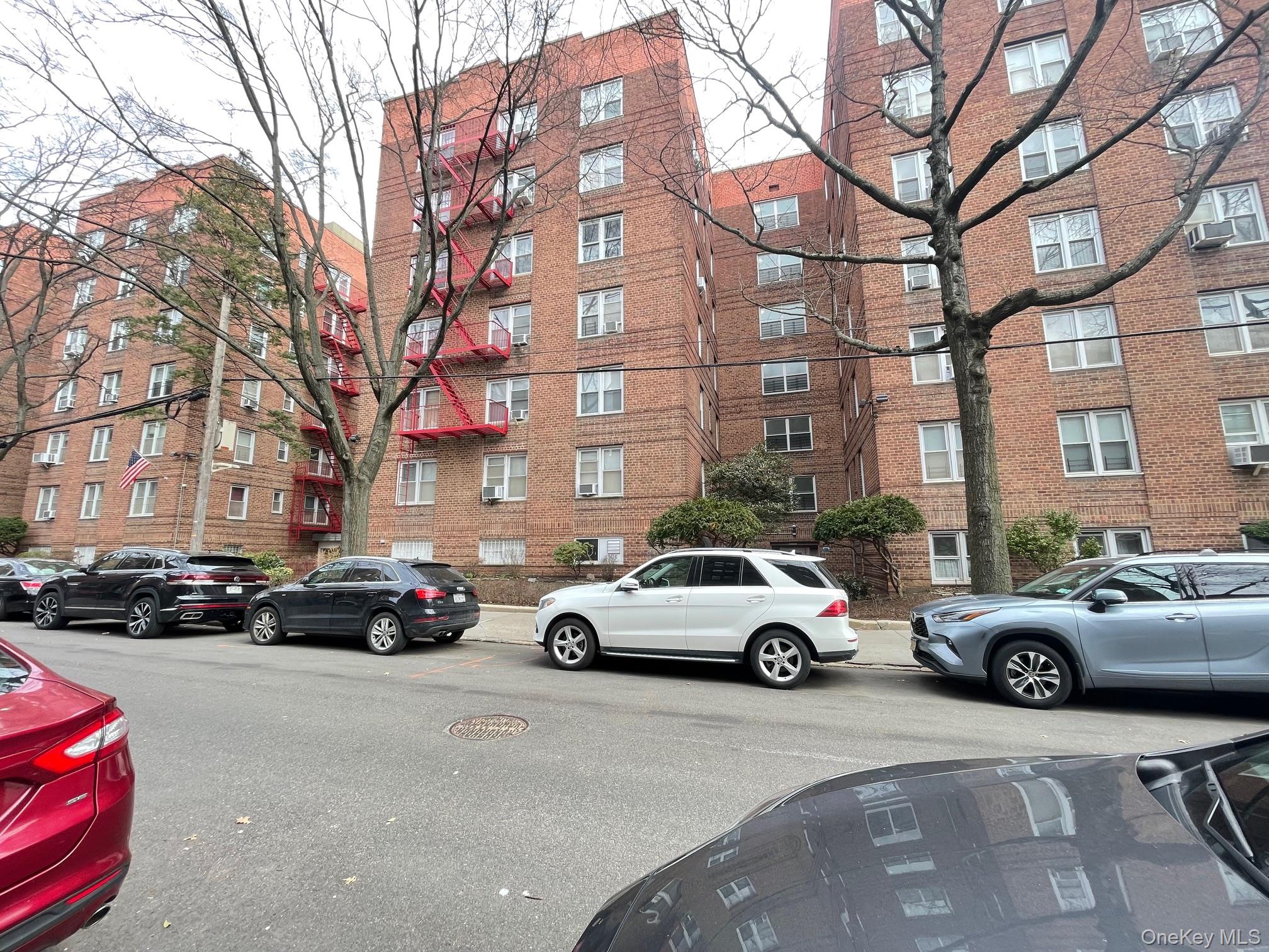 43-35 union Street # 2M, Flushing, NY 11355