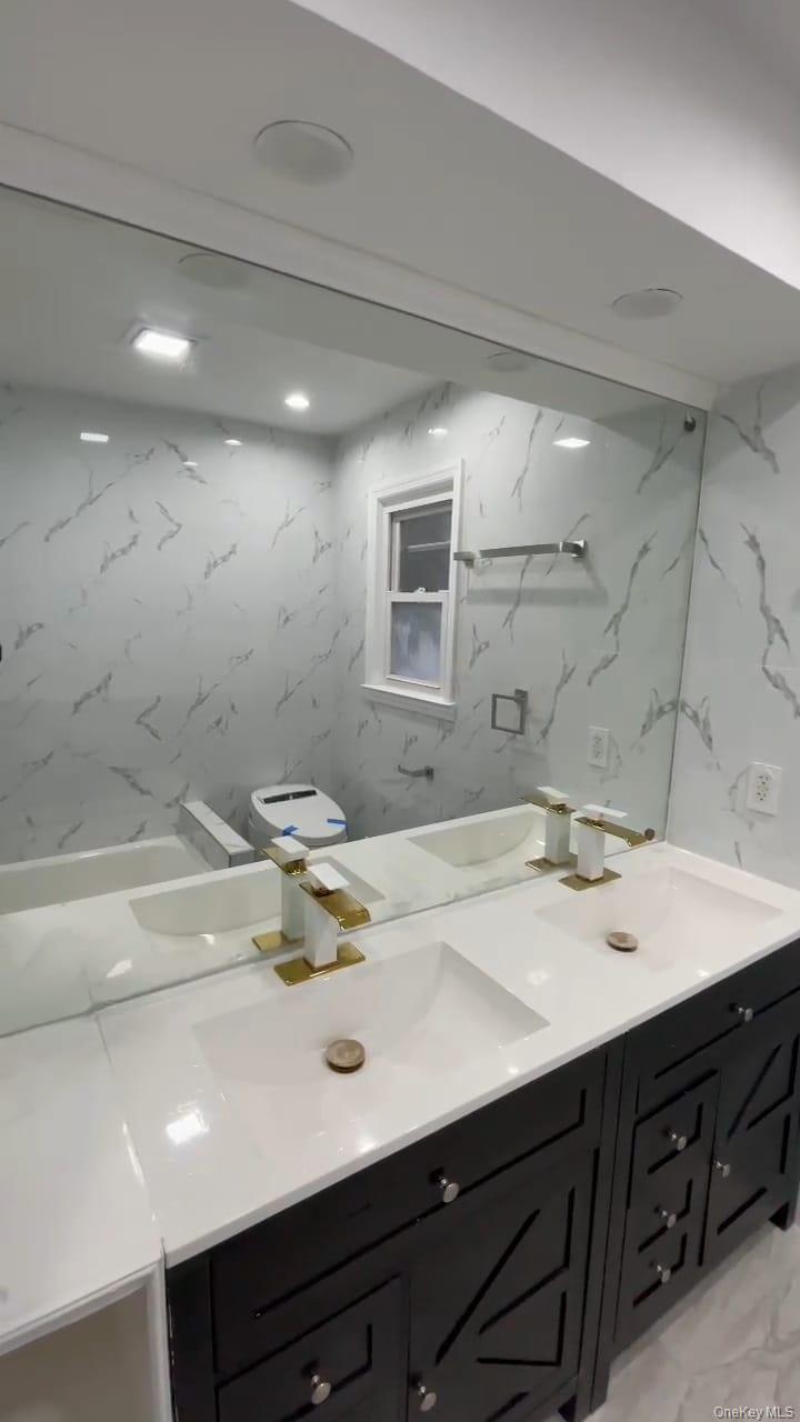 5718 hewlett Street, Little Neck, NY 11362