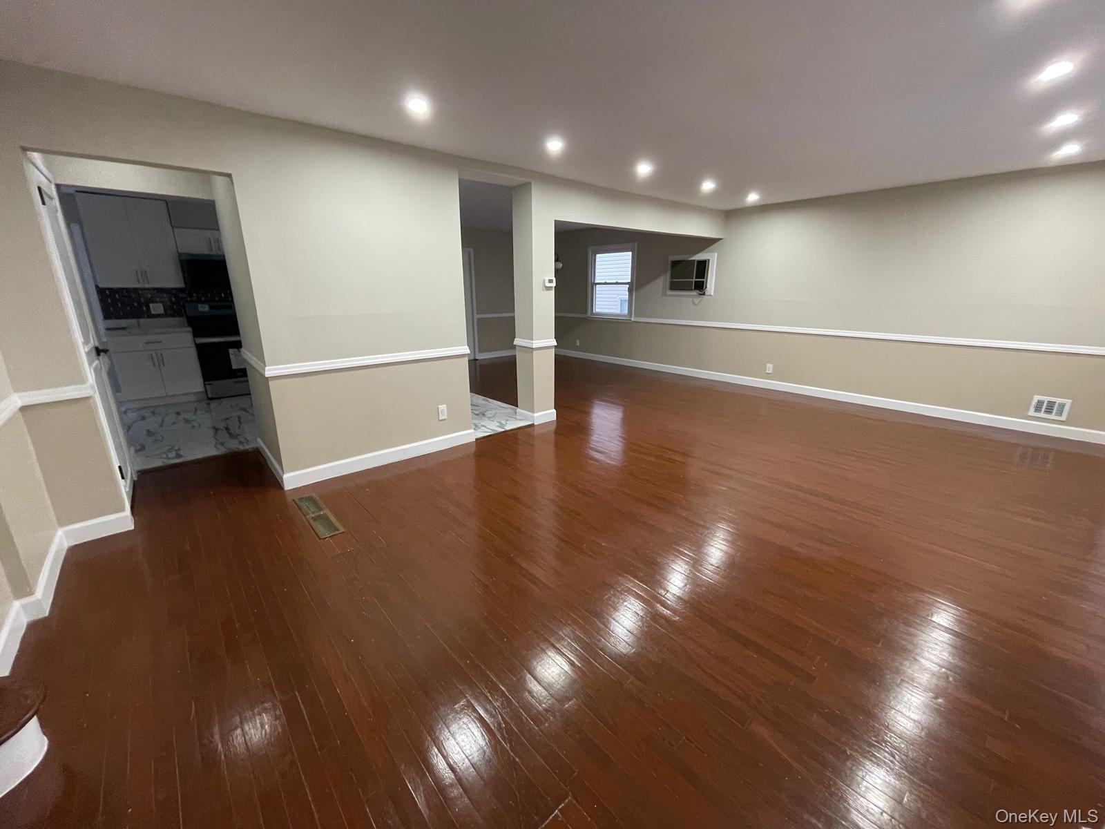 5718 hewlett Street, Little Neck, NY 11362