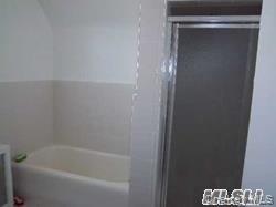 127 Gordon Road, Valley Stream, NY 11581