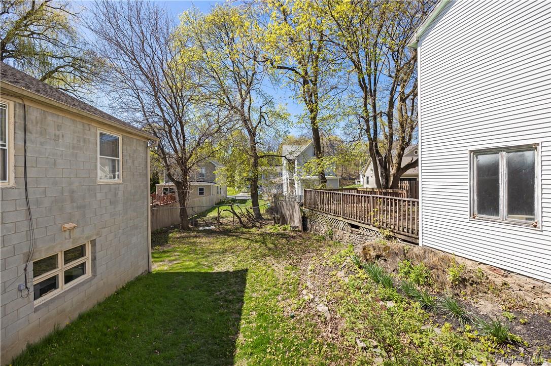 20 N Franklin Street, Athens, NY 12015