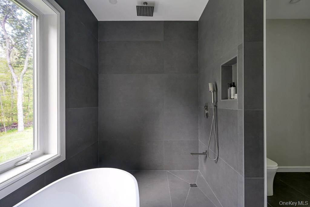 30 Narrow Road, Kingston, NY 12401