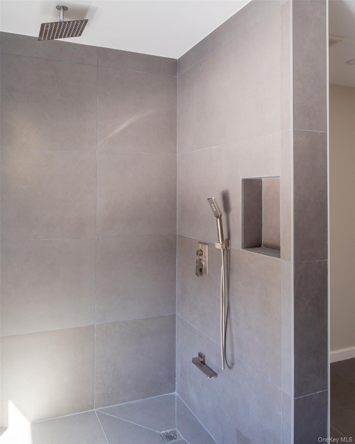 30 Narrow Road, Kingston, NY 12401