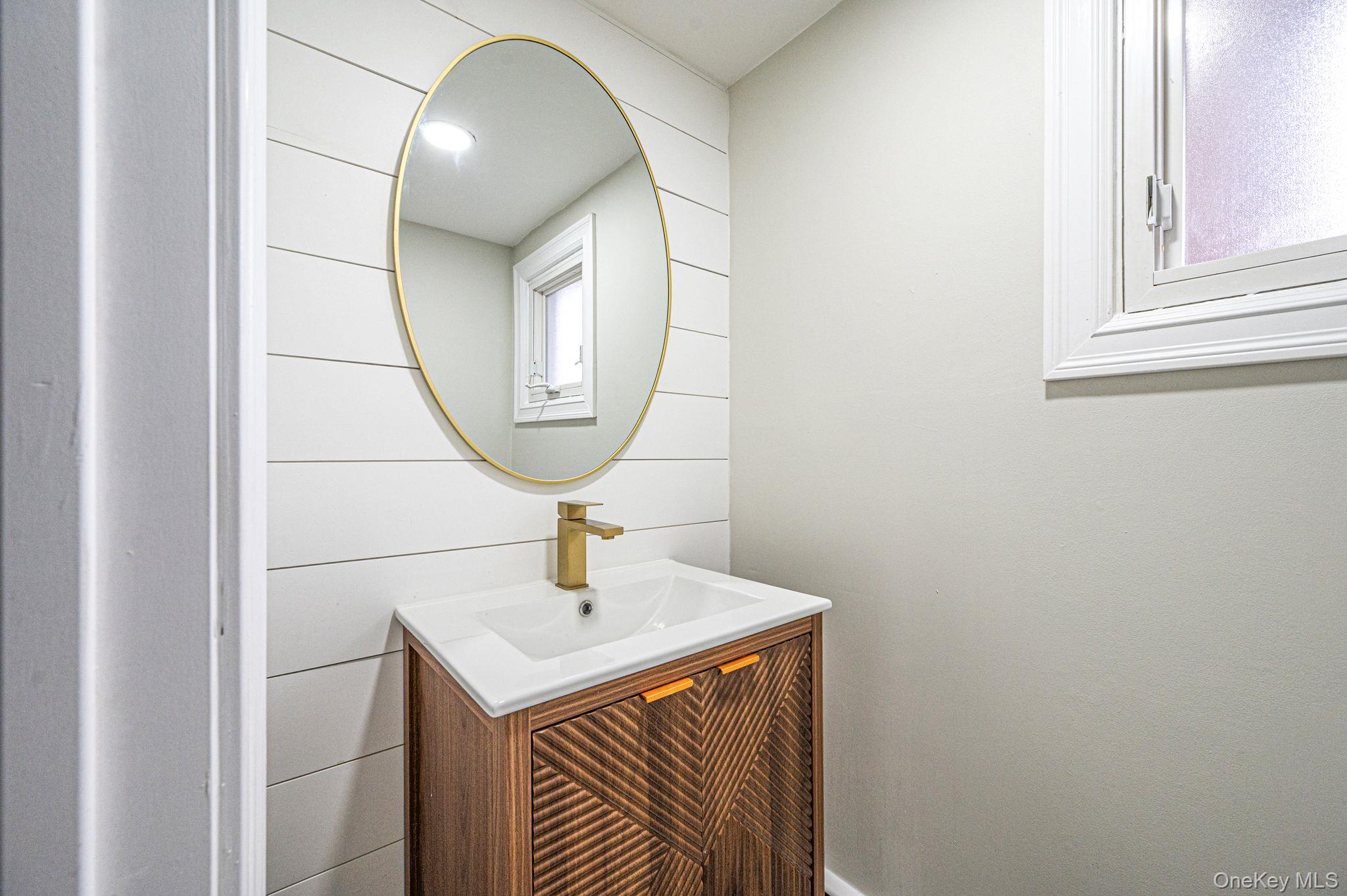 12 Crabapple Lane, Commack, NY 11725